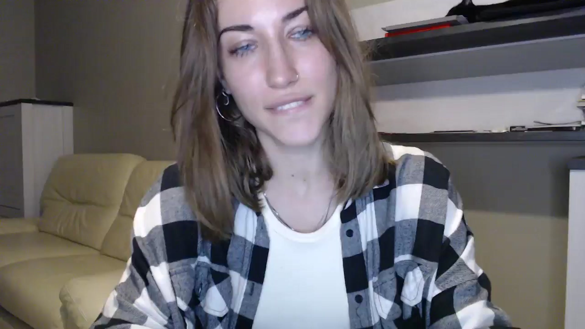 Gallery image thumbnail from GalaxyAnisia's myfreecams stream on, 08/25/2024, 20:48 image 1 of 20