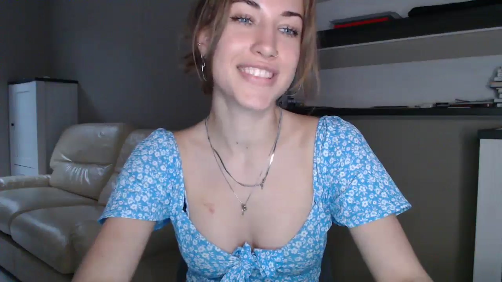 Gallery image thumbnail from GalaxyAnisia's myfreecams stream on, 08/26/2024, 17:24 image 18 of 20