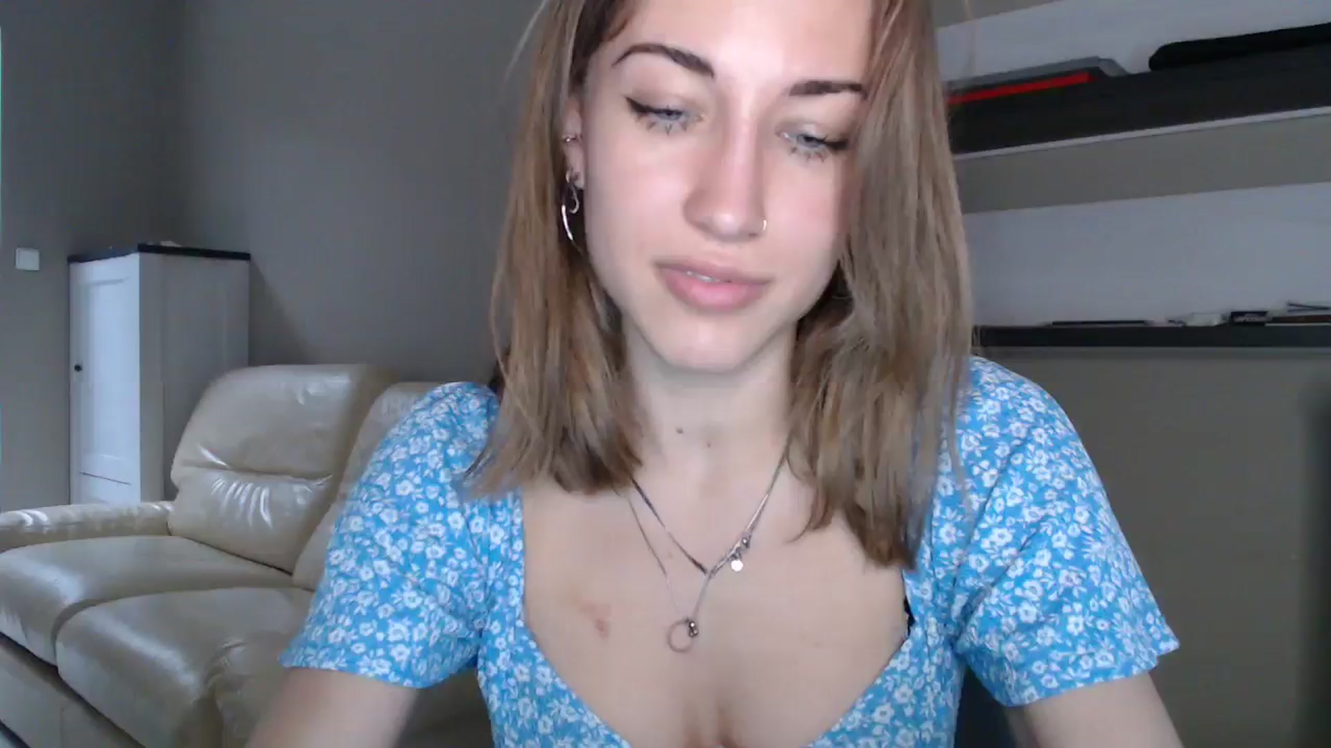 Gallery image thumbnail from GalaxyAnisia's myfreecams stream on, 08/26/2024, 17:24 image 4 of 20