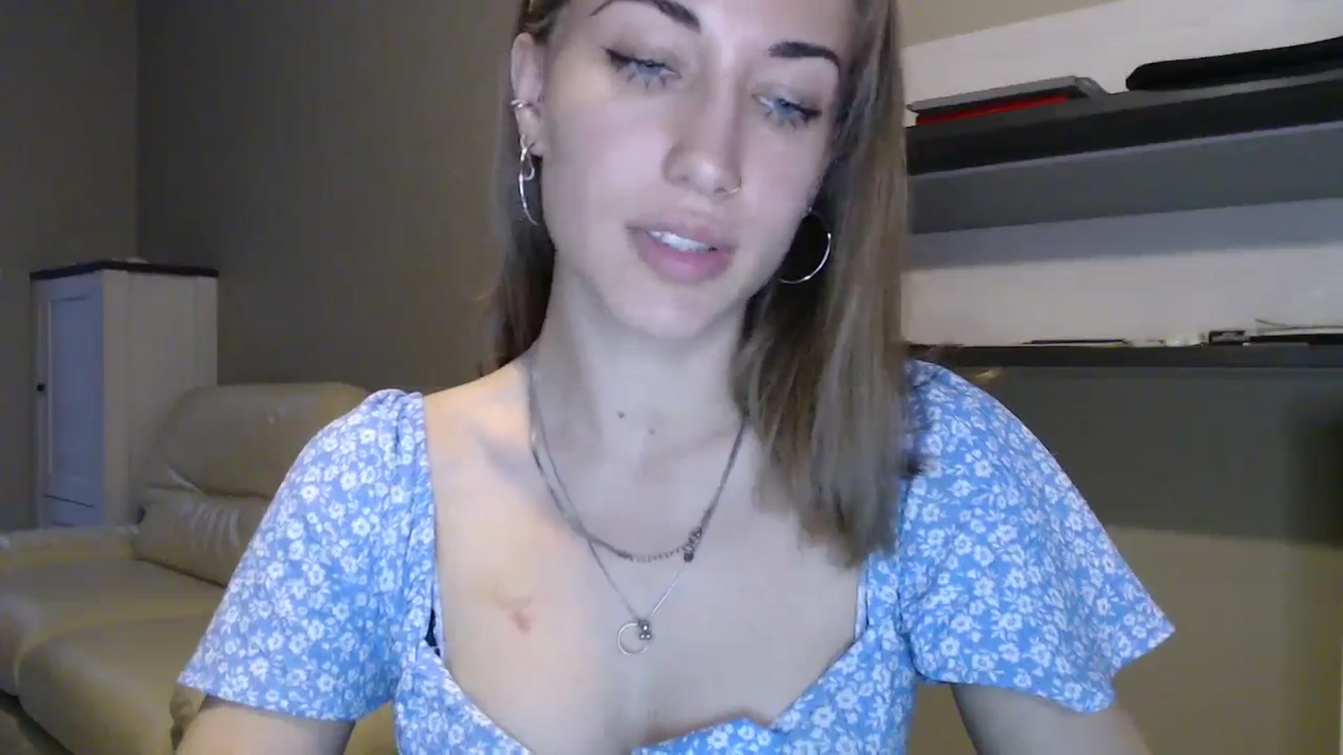 Gallery image thumbnail from GalaxyAnisia's myfreecams stream on, 08/26/2024, 17:57 image 8 of 20