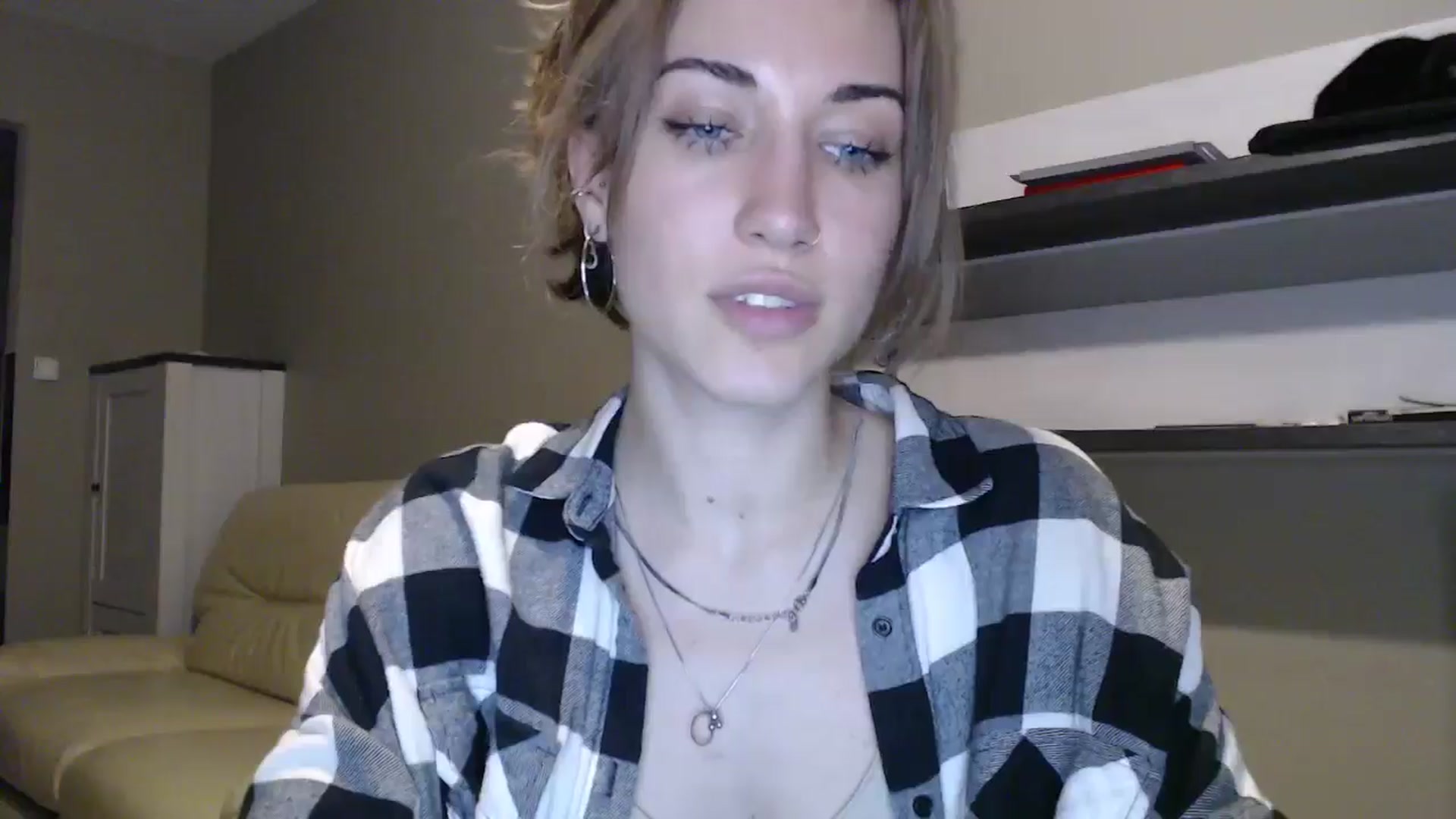 Gallery image thumbnail from GalaxyAnisia's myfreecams stream on, 08/26/2024, 18:49 image 20 of 20