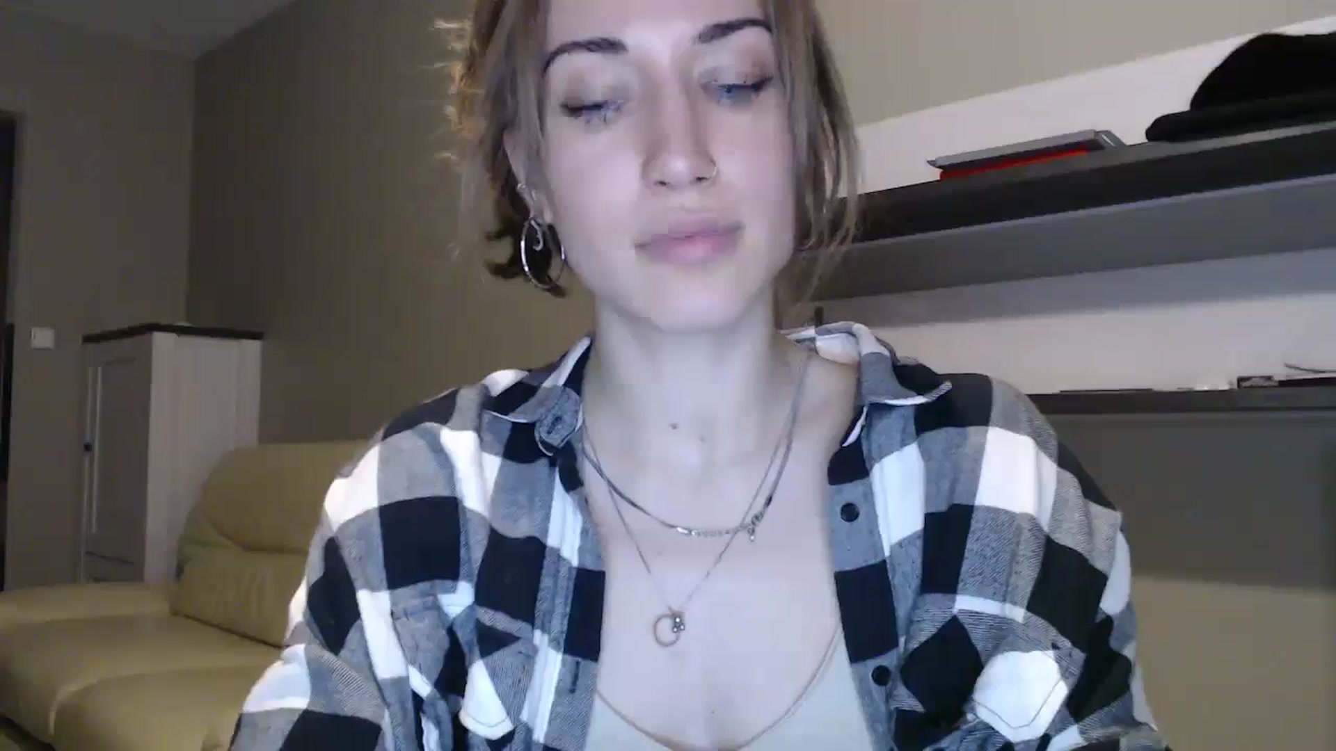 Gallery image thumbnail from GalaxyAnisia's myfreecams stream on, 08/26/2024, 18:49 image 15 of 20