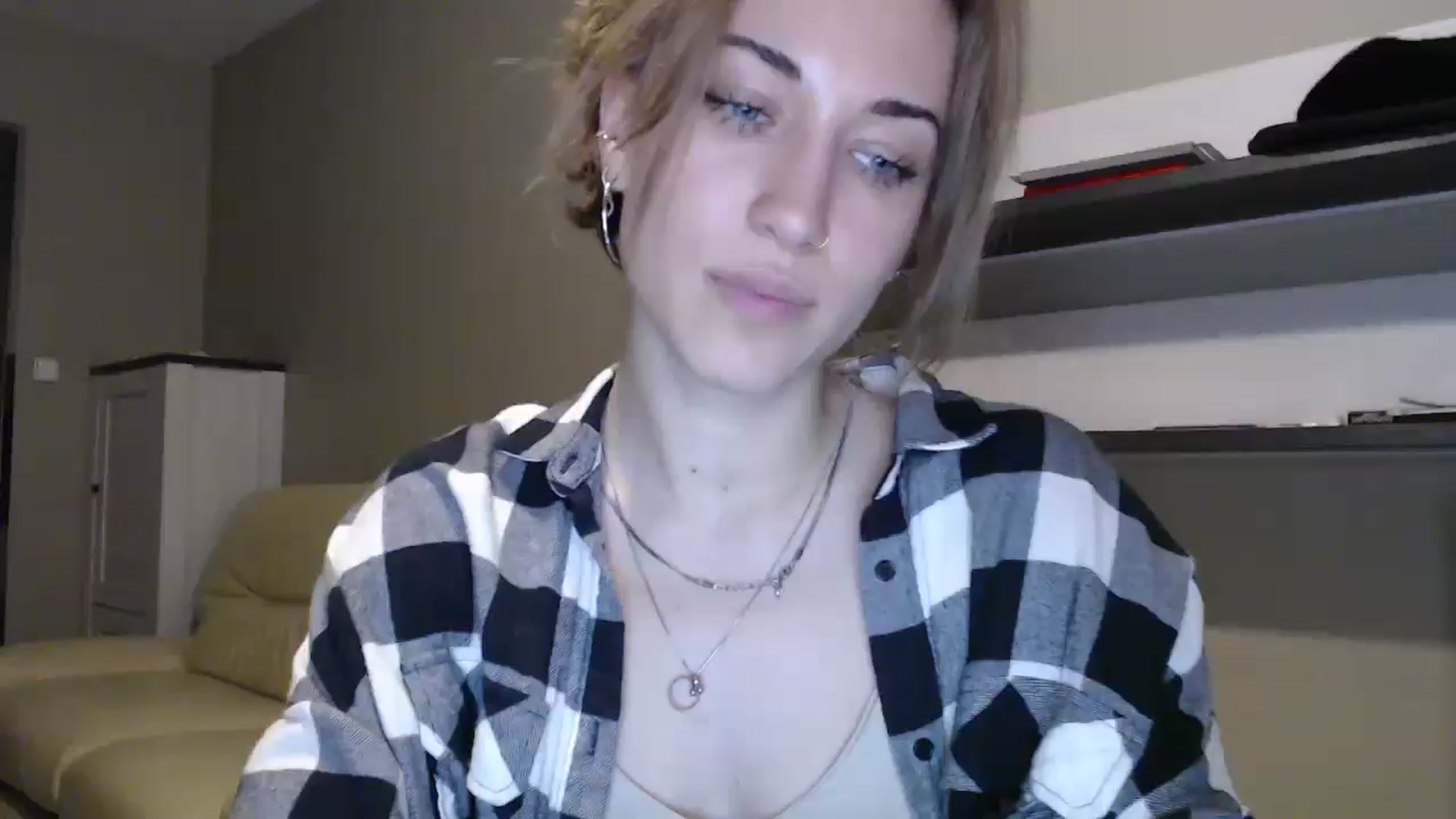 Gallery image thumbnail from GalaxyAnisia's myfreecams stream on, 08/26/2024, 18:49 image 16 of 20