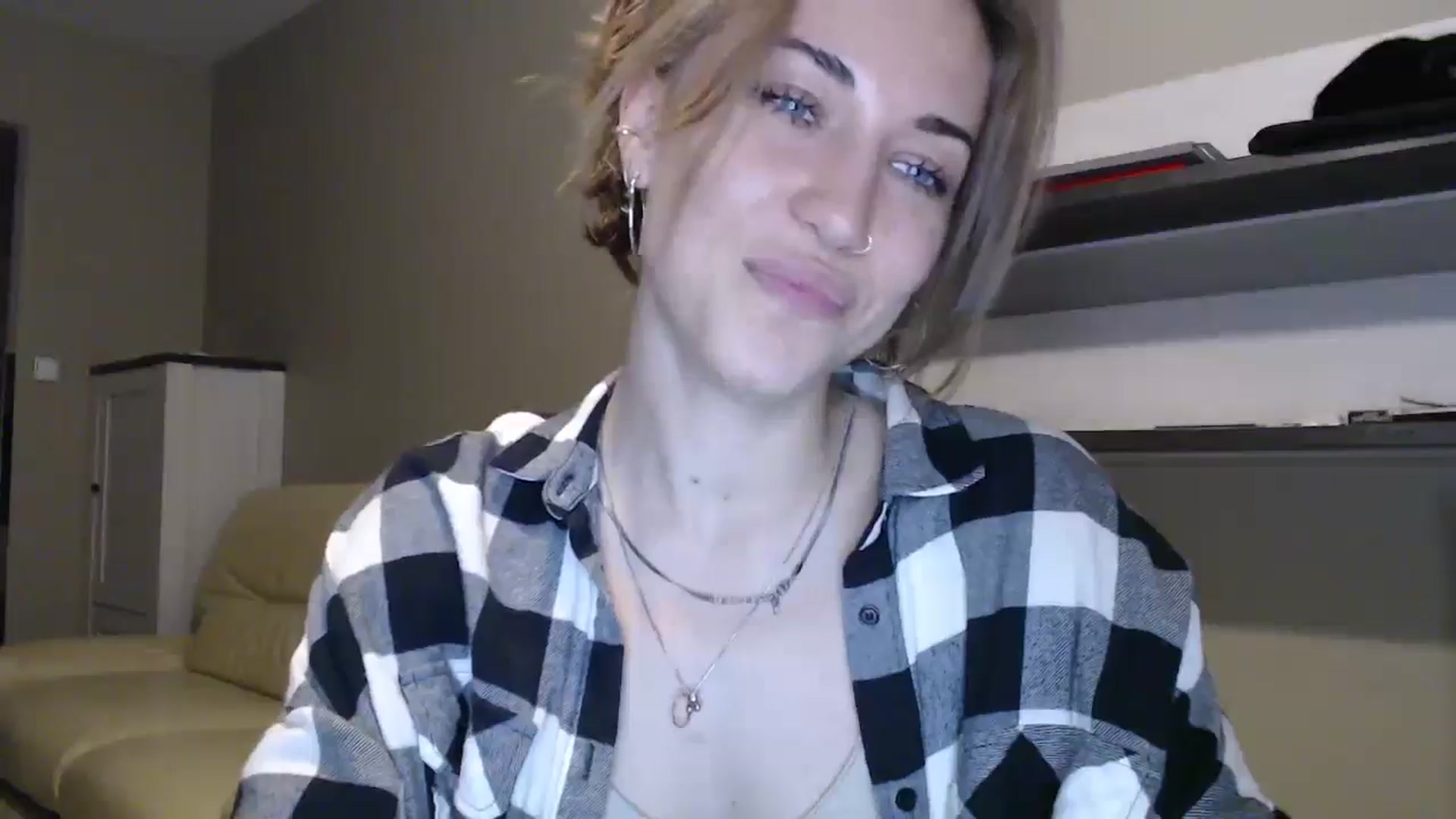 Gallery image thumbnail from GalaxyAnisia's myfreecams stream on, 08/26/2024, 18:49 image 19 of 20