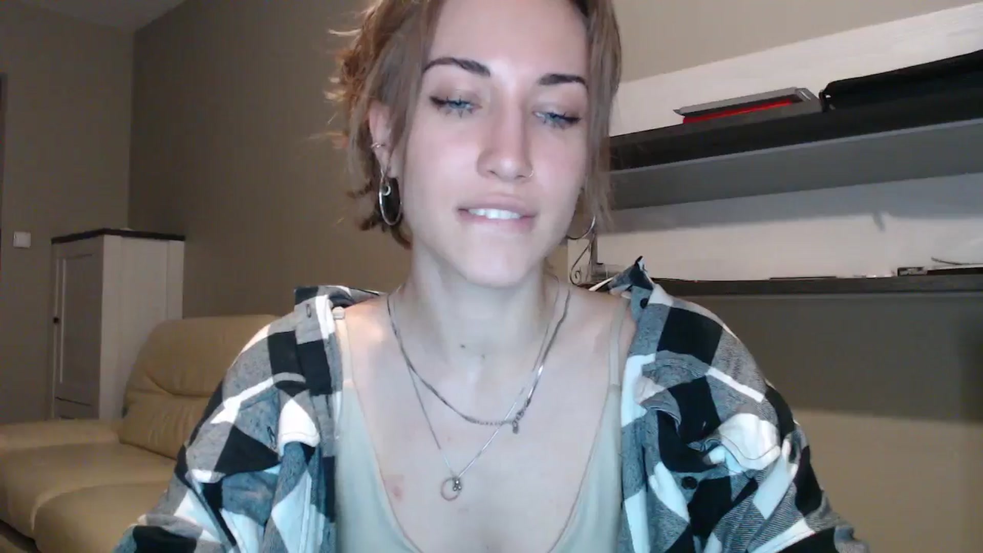 Gallery image thumbnail from GalaxyAnisia's myfreecams stream on, 08/26/2024, 19:41 image 6 of 20