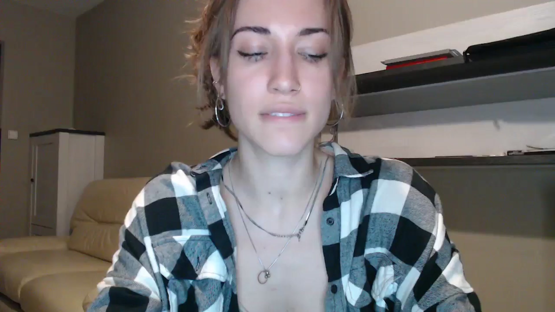 Gallery image thumbnail from GalaxyAnisia's myfreecams stream on, 08/26/2024, 19:41 image 9 of 20