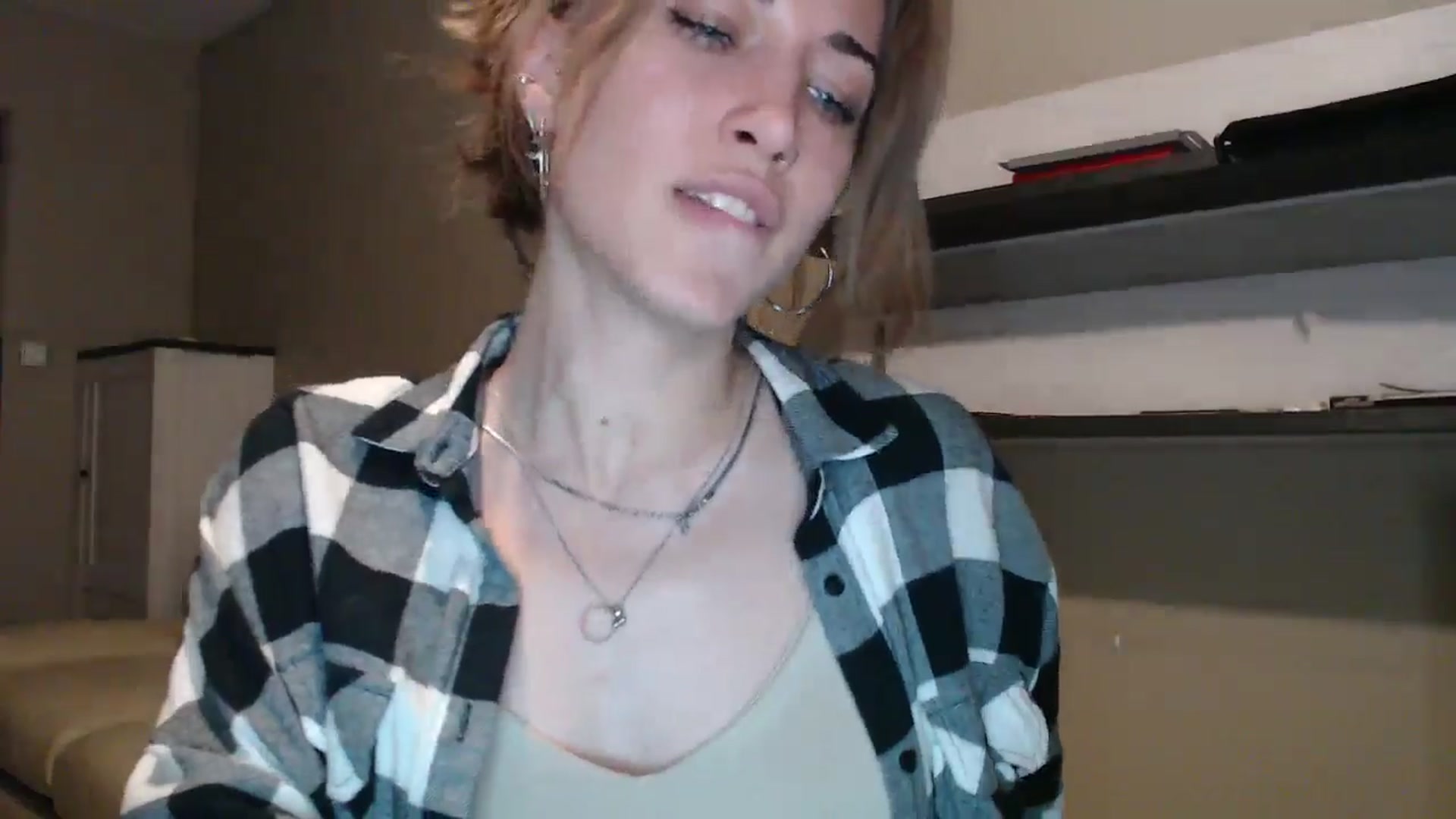 Gallery image thumbnail from GalaxyAnisia's myfreecams stream on, 08/26/2024, 19:41 image 13 of 20