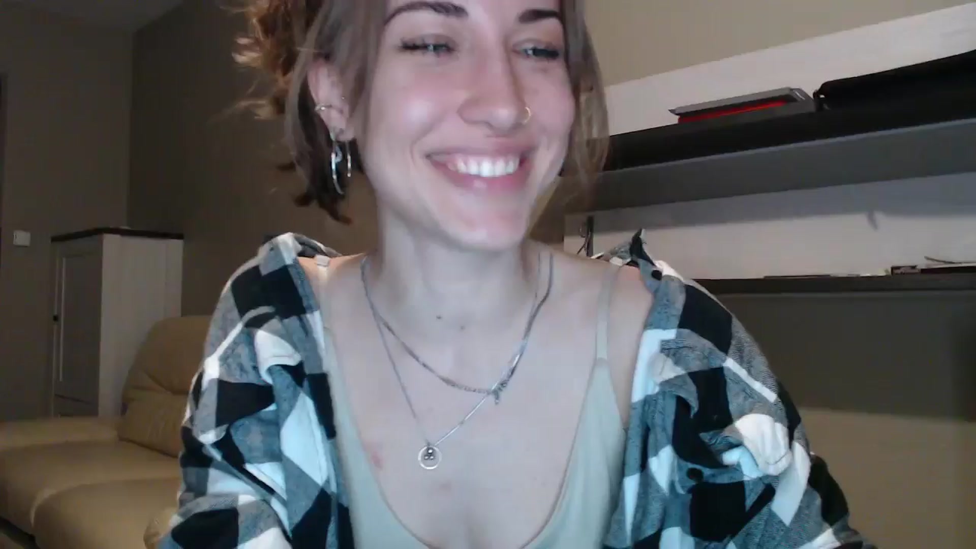 Gallery image thumbnail from GalaxyAnisia's myfreecams stream on, 08/26/2024, 19:41 image 5 of 20