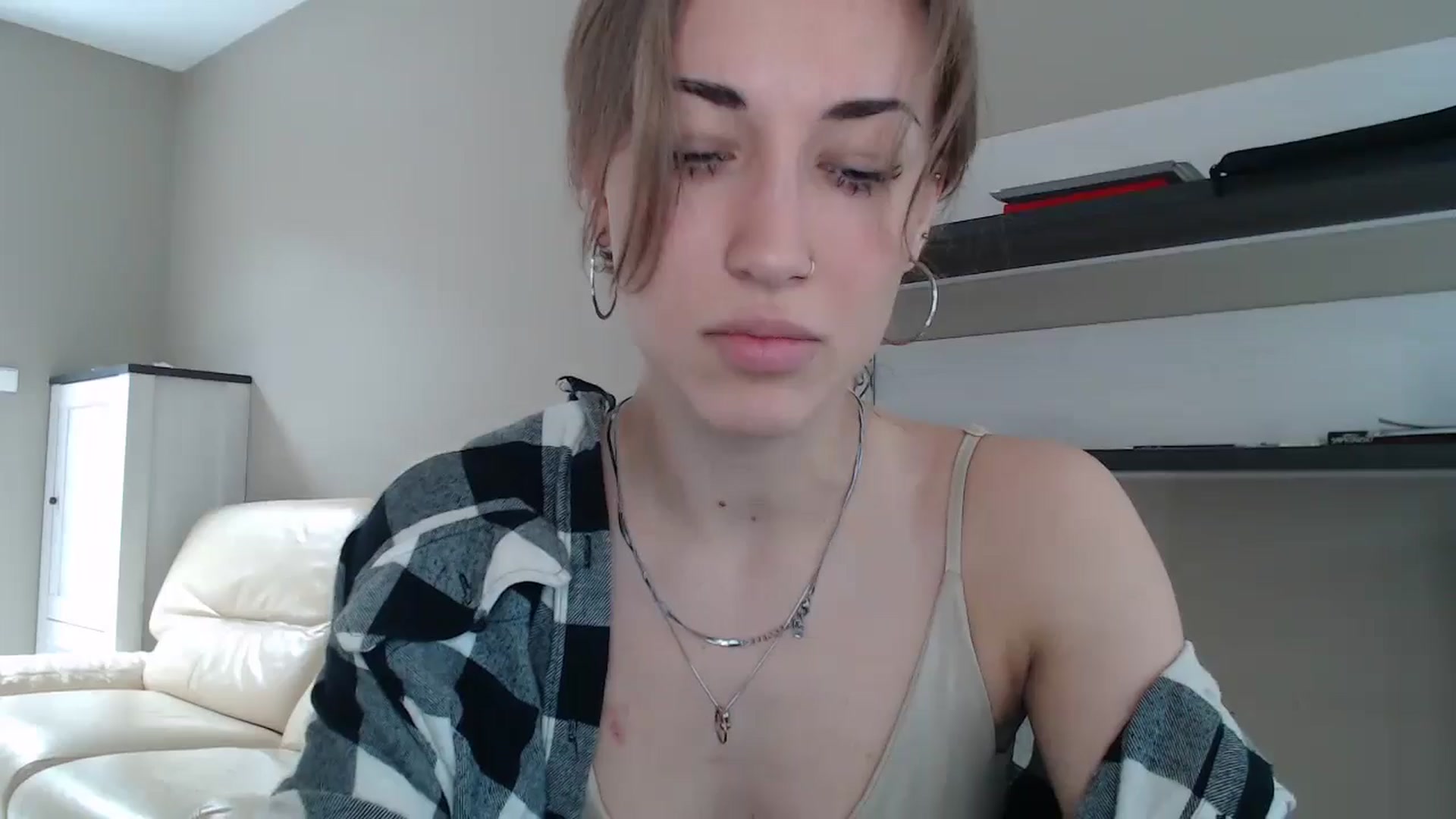 Gallery image thumbnail from GalaxyAnisia's myfreecams stream on, 08/27/2024, 11:40 image 18 of 20