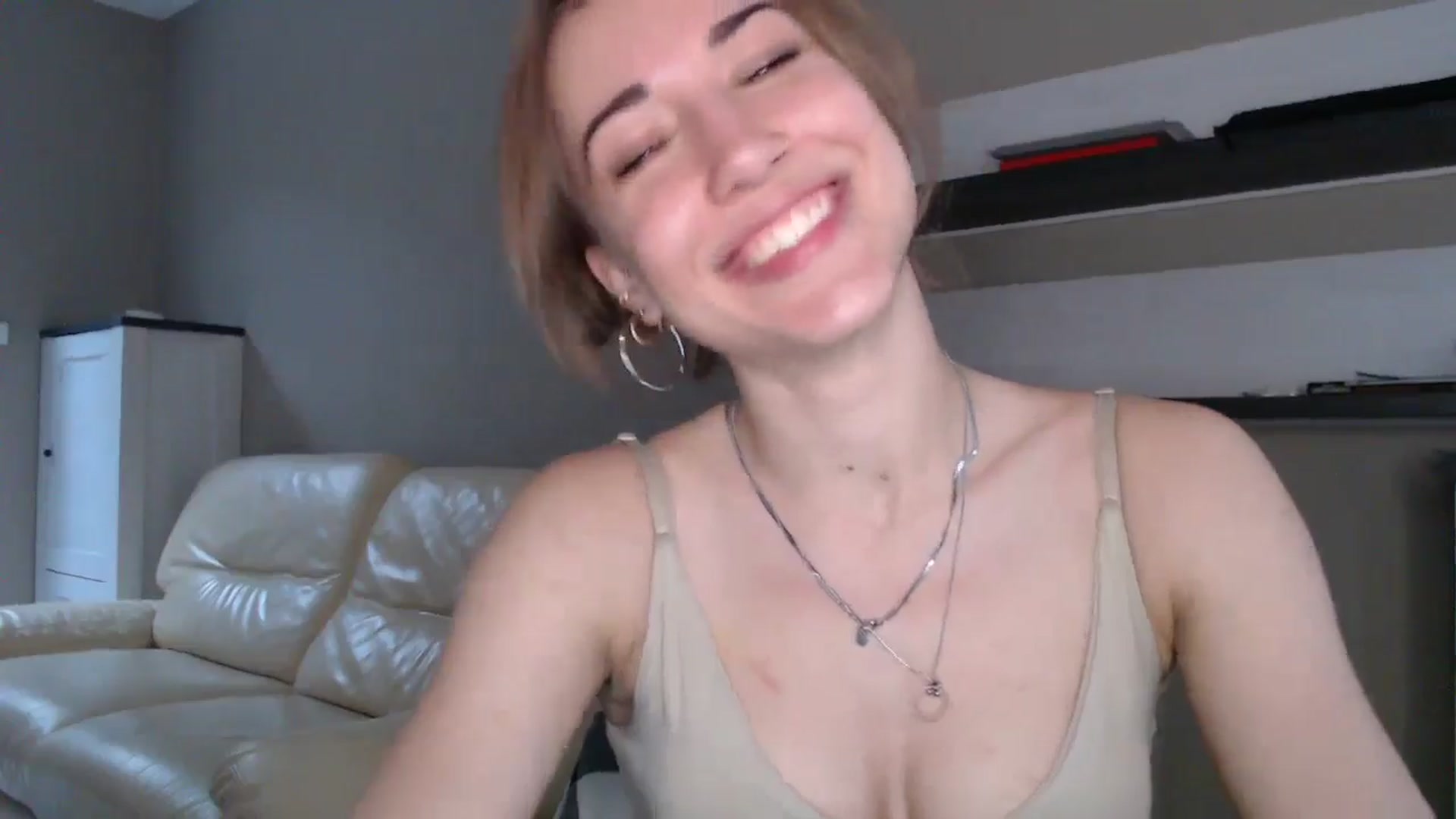 Gallery image thumbnail from GalaxyAnisia's myfreecams stream on, 08/29/2024, 16:47 image 9 of 20
