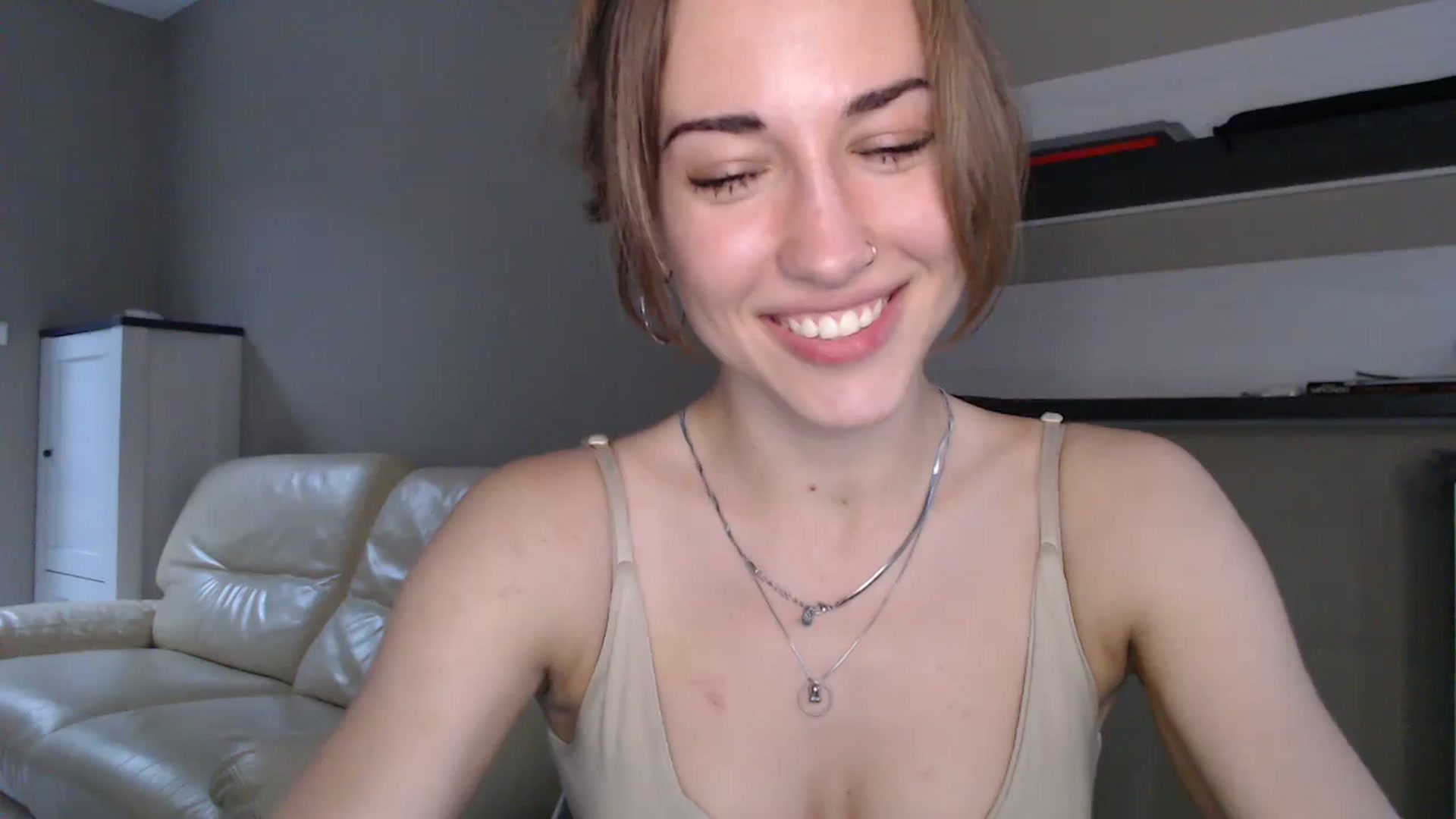 Gallery image thumbnail from GalaxyAnisia's myfreecams stream on, 08/29/2024, 16:47 image 3 of 20