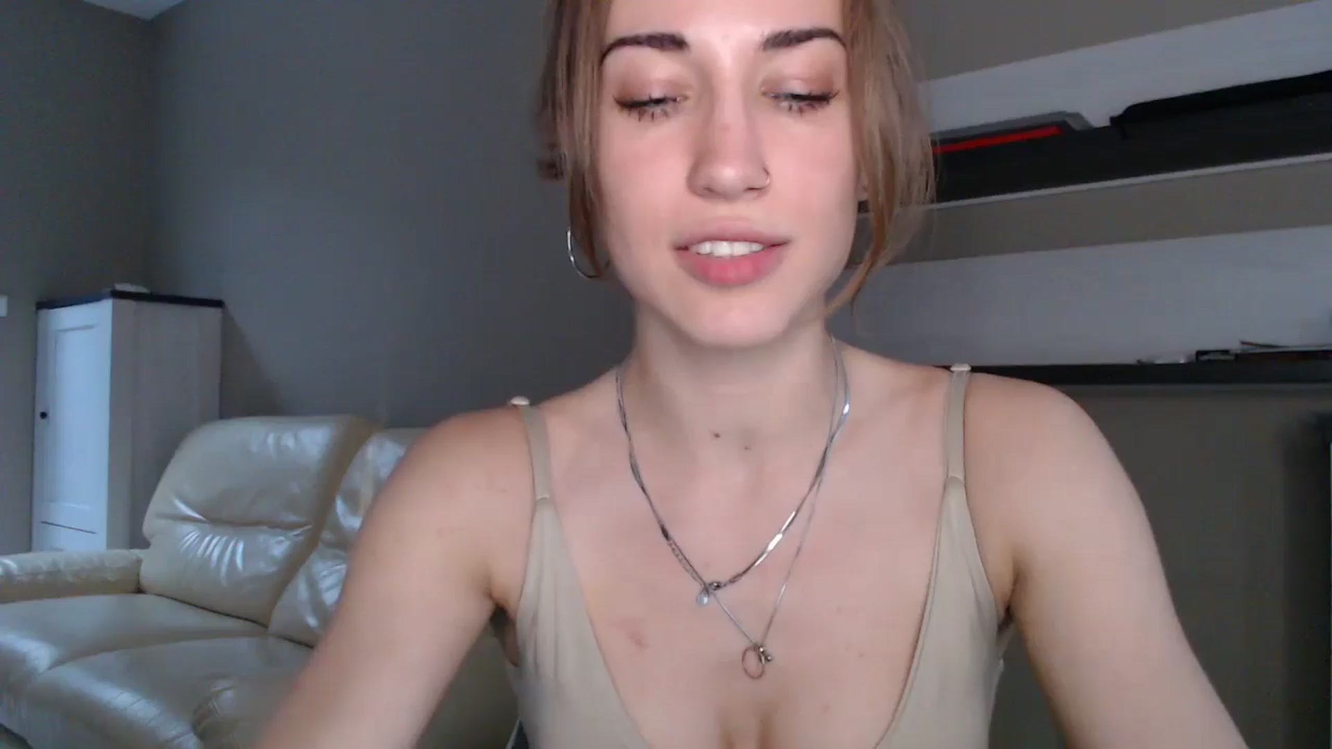 Gallery image thumbnail from GalaxyAnisia's myfreecams stream on, 08/29/2024, 16:47 image 11 of 20