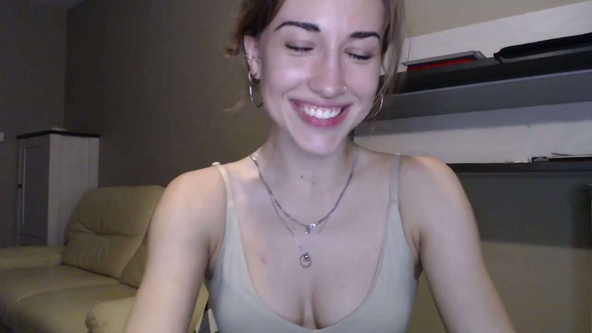 Gallery image thumbnail from GalaxyAnisia's myfreecams stream on, 08/29/2024, 18:23 image 17 of 20