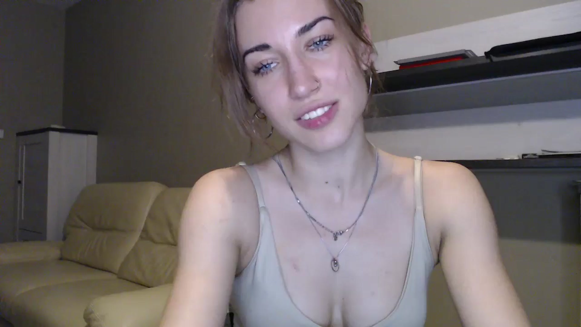 Gallery image thumbnail from GalaxyAnisia's myfreecams stream on, 08/29/2024, 18:23 image 15 of 20