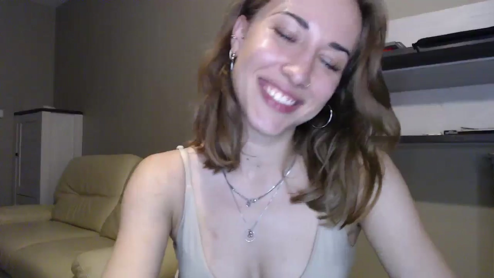 Gallery image thumbnail from GalaxyAnisia's myfreecams stream on, 08/29/2024, 18:35 image 10 of 20