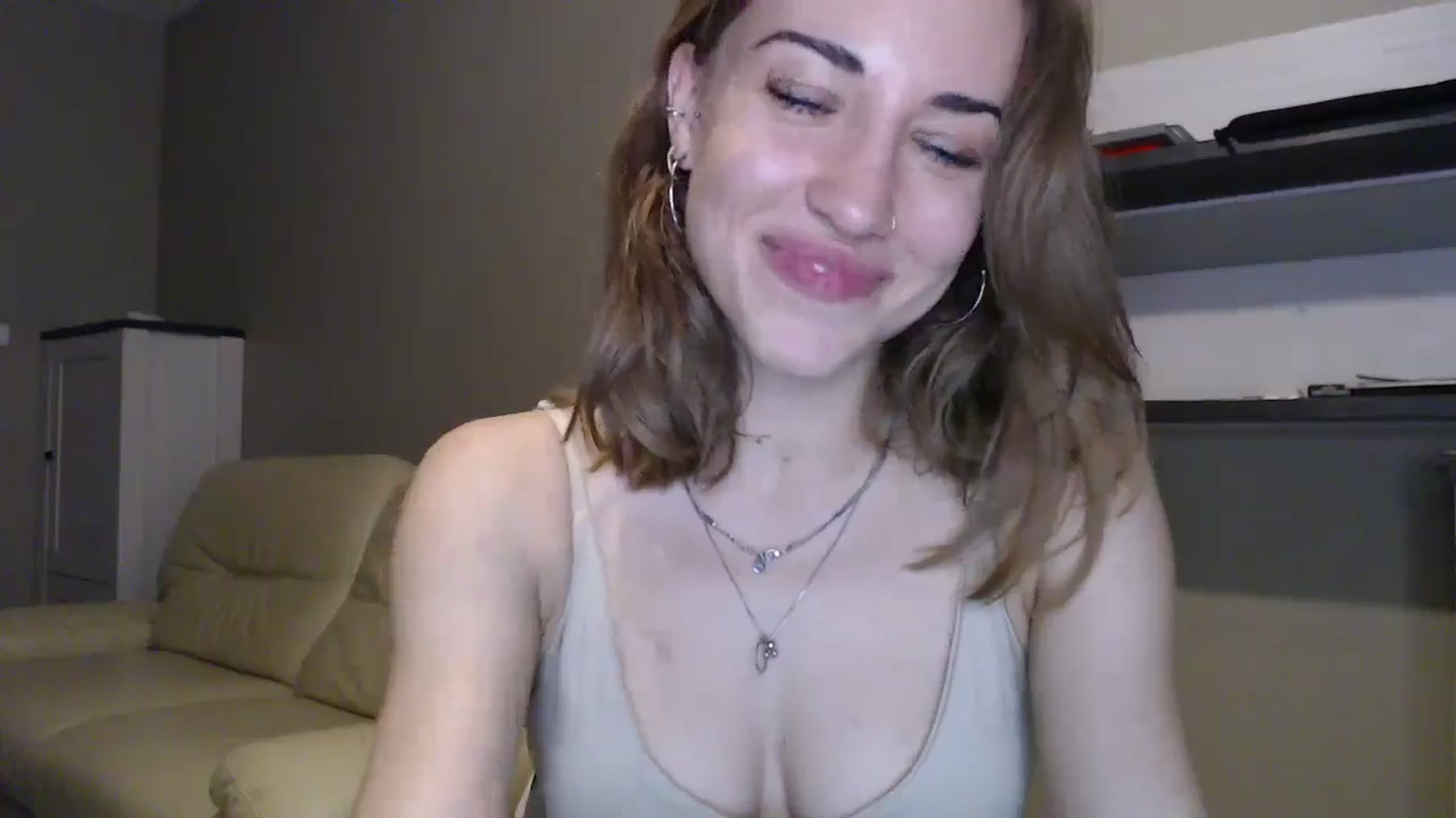 Gallery image thumbnail from GalaxyAnisia's myfreecams stream on, 08/29/2024, 18:35 image 8 of 20