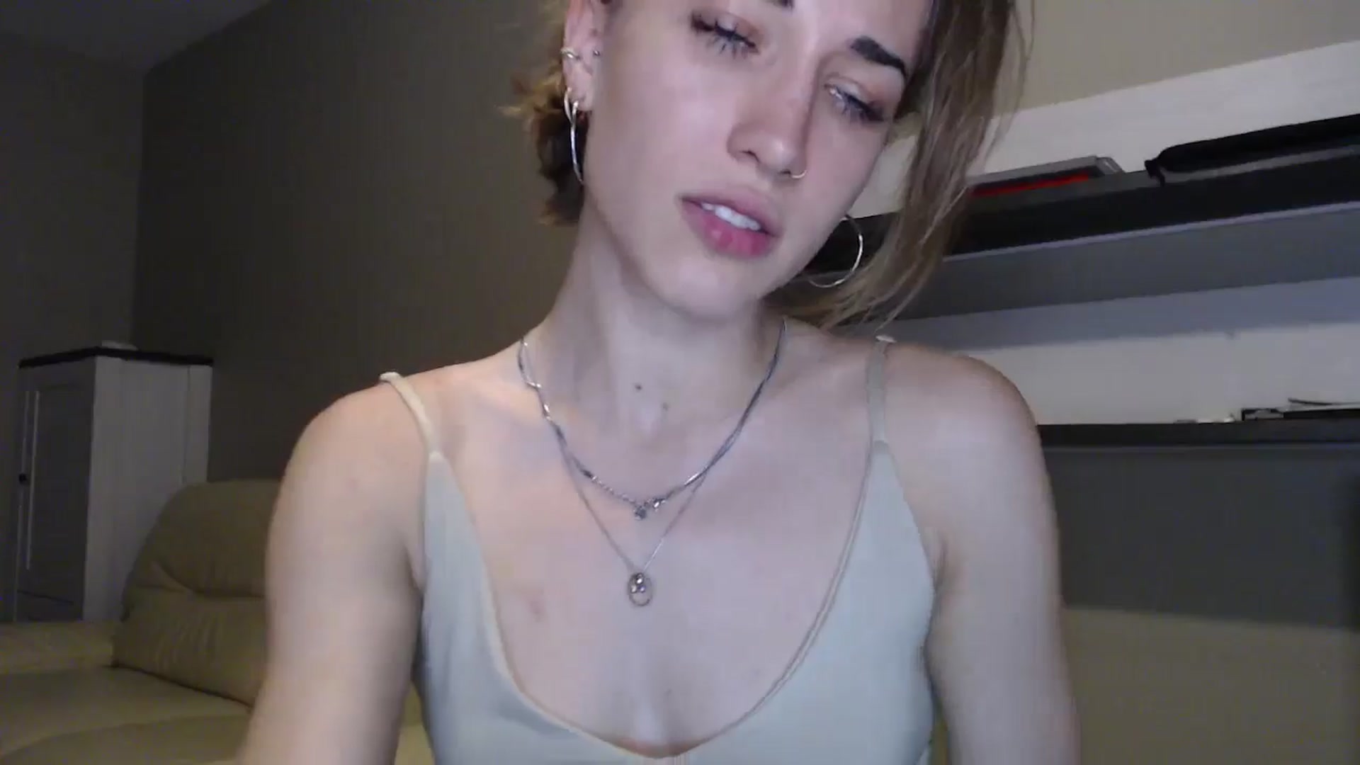 Gallery image thumbnail from GalaxyAnisia's myfreecams stream on, 08/29/2024, 19:18 image 9 of 20