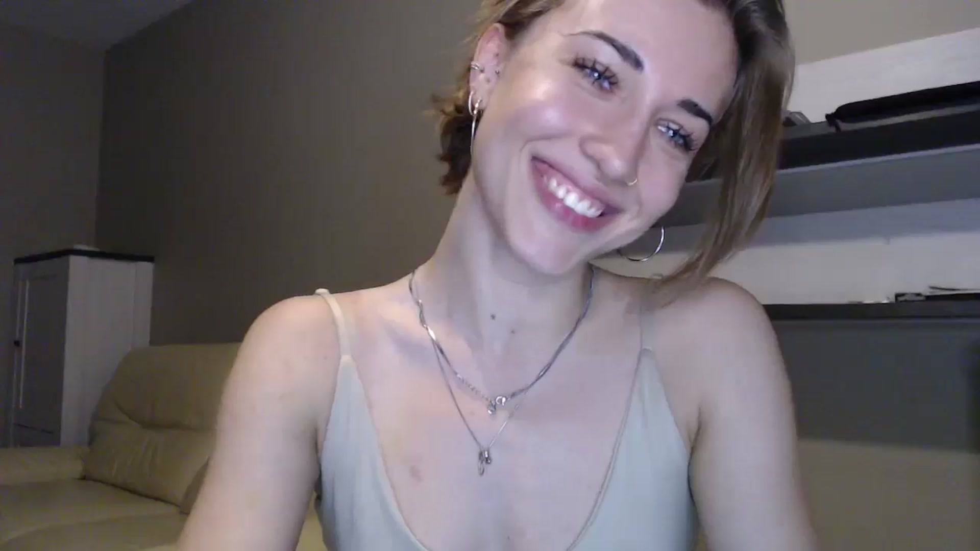 Gallery image thumbnail from GalaxyAnisia's myfreecams stream on, 08/29/2024, 19:18 image 8 of 20
