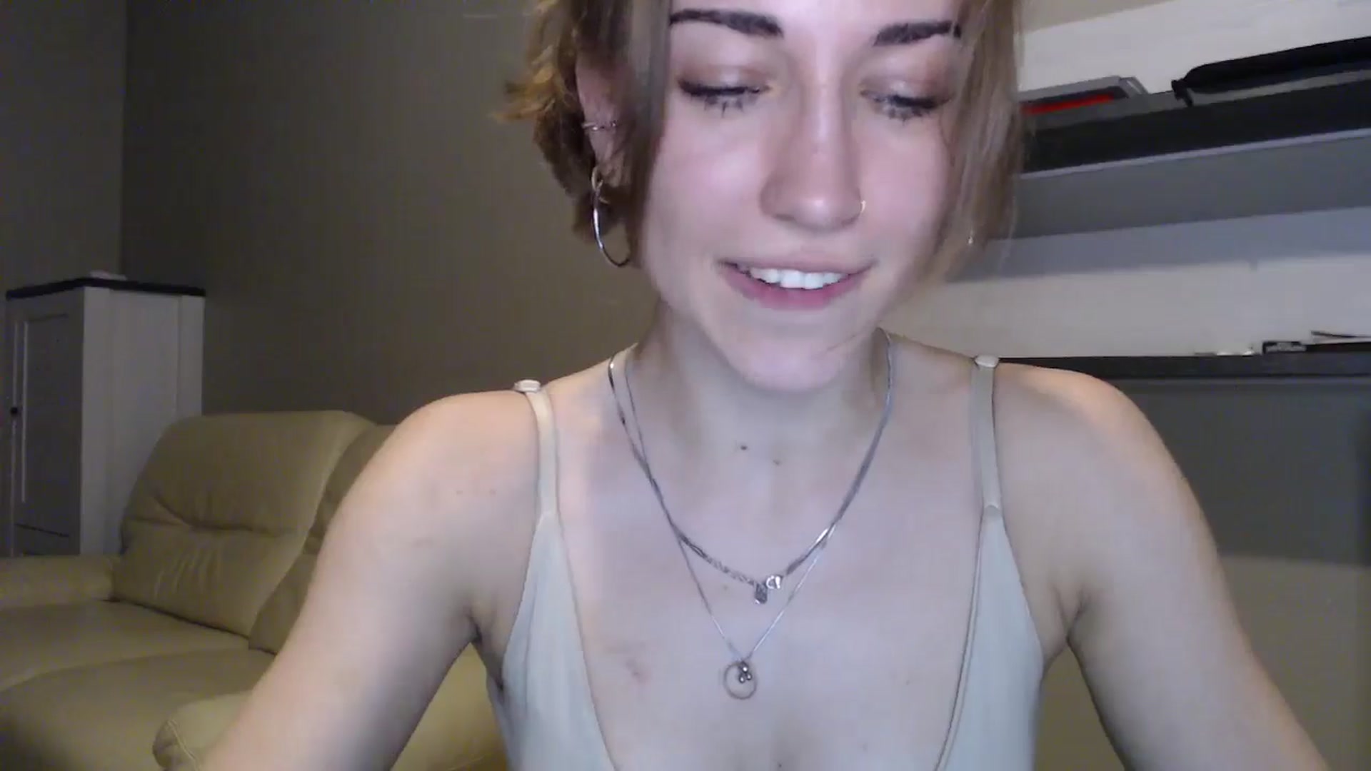 Gallery image thumbnail from GalaxyAnisia's myfreecams stream on, 08/29/2024, 19:18 image 4 of 20