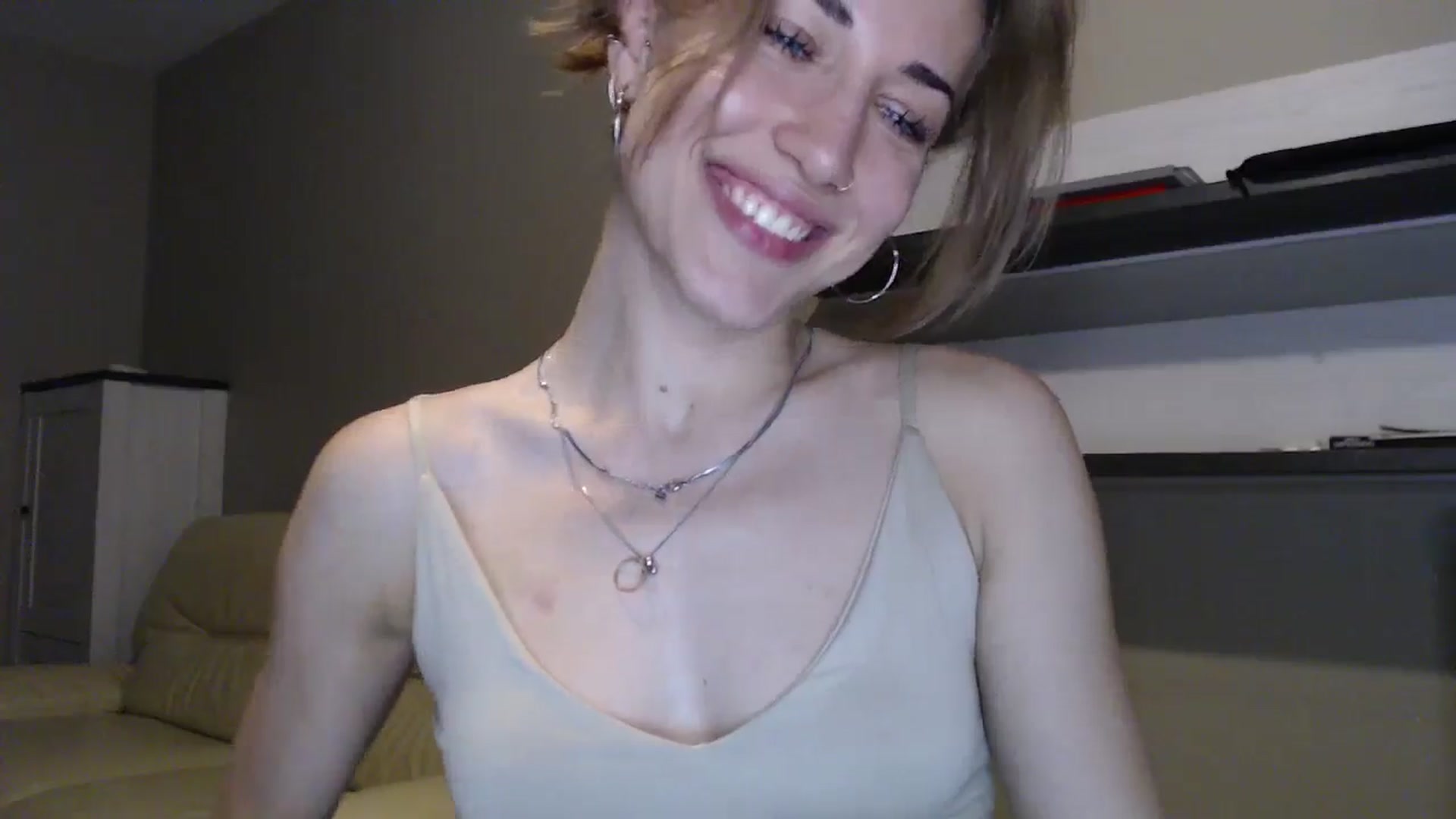 Gallery image thumbnail from GalaxyAnisia's myfreecams stream on, 08/29/2024, 19:18 image 12 of 20
