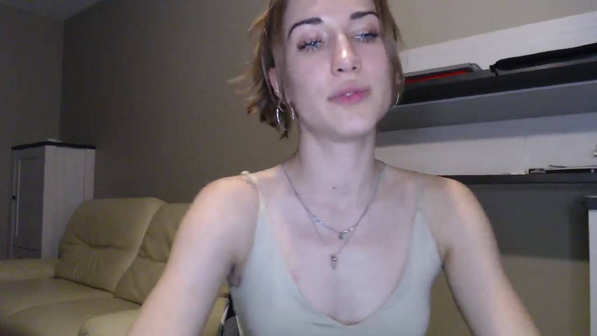Gallery image thumbnail from GalaxyAnisia's myfreecams stream on, 08/29/2024, 19:36 image 2 of 20
