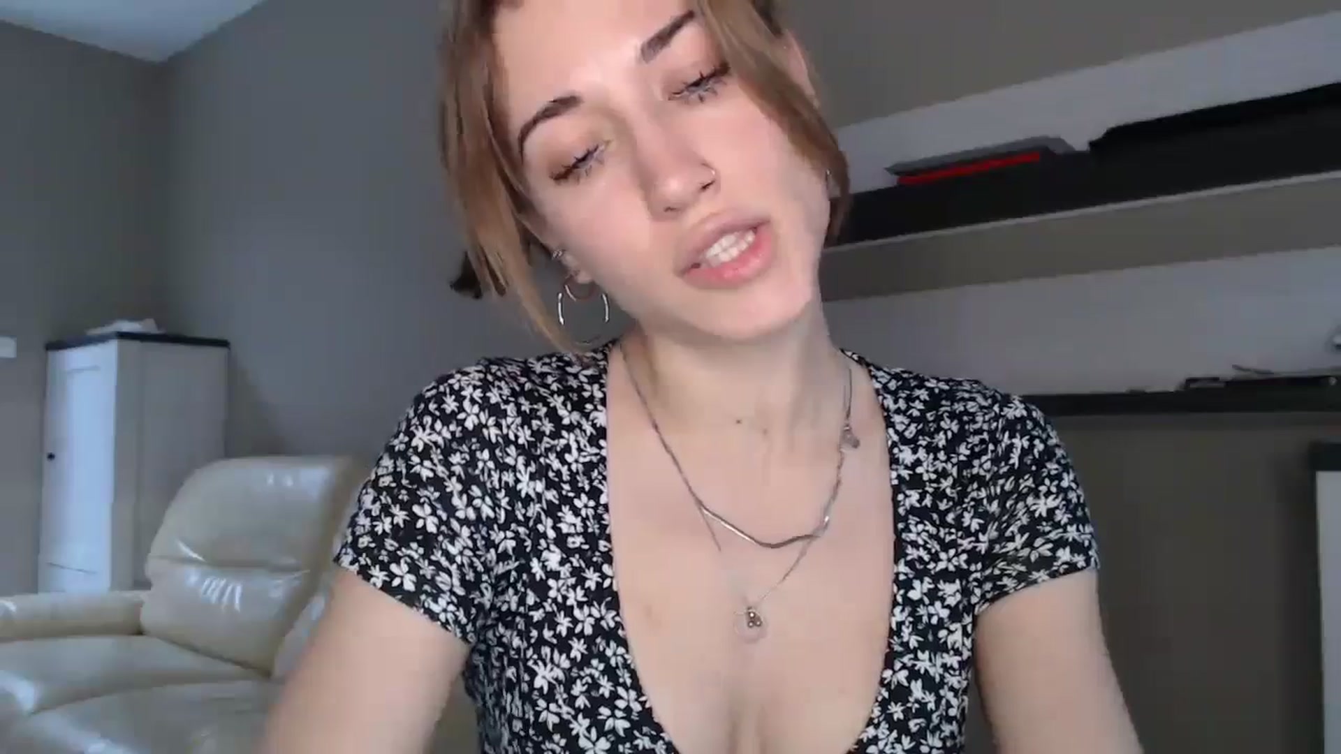 Gallery image thumbnail from GalaxyAnisia's myfreecams stream on, 08/30/2024, 15:30 image 9 of 20