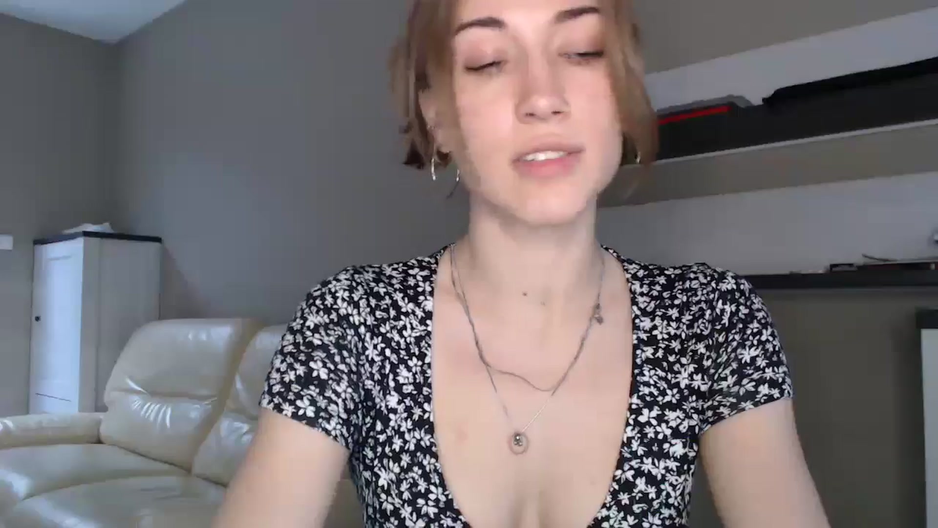 Gallery image thumbnail from GalaxyAnisia's myfreecams stream on, 08/30/2024, 15:30 image 17 of 20