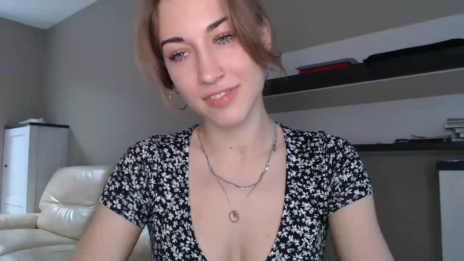 Gallery image thumbnail from GalaxyAnisia's myfreecams stream on, 08/30/2024, 15:30 image 3 of 20