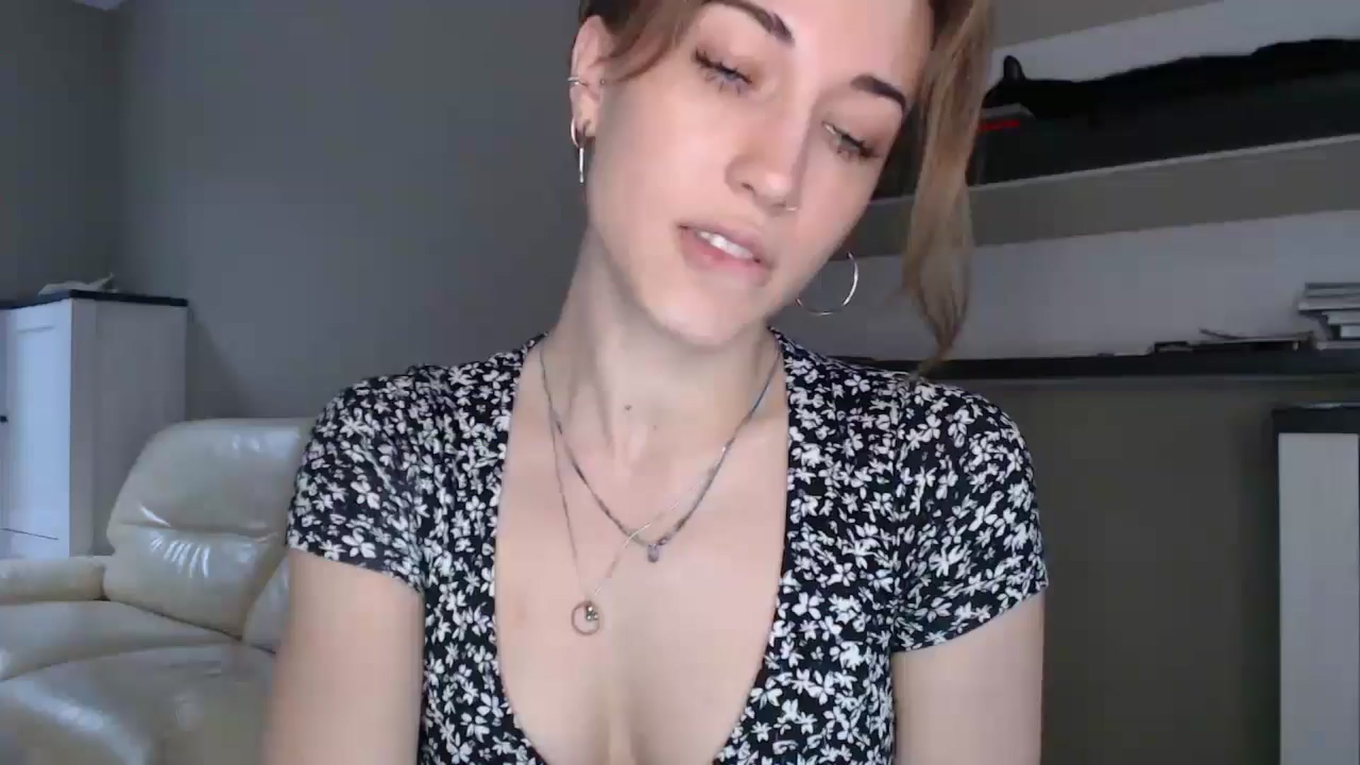 Gallery image thumbnail from GalaxyAnisia's myfreecams stream on, 08/30/2024, 16:29 image 20 of 20