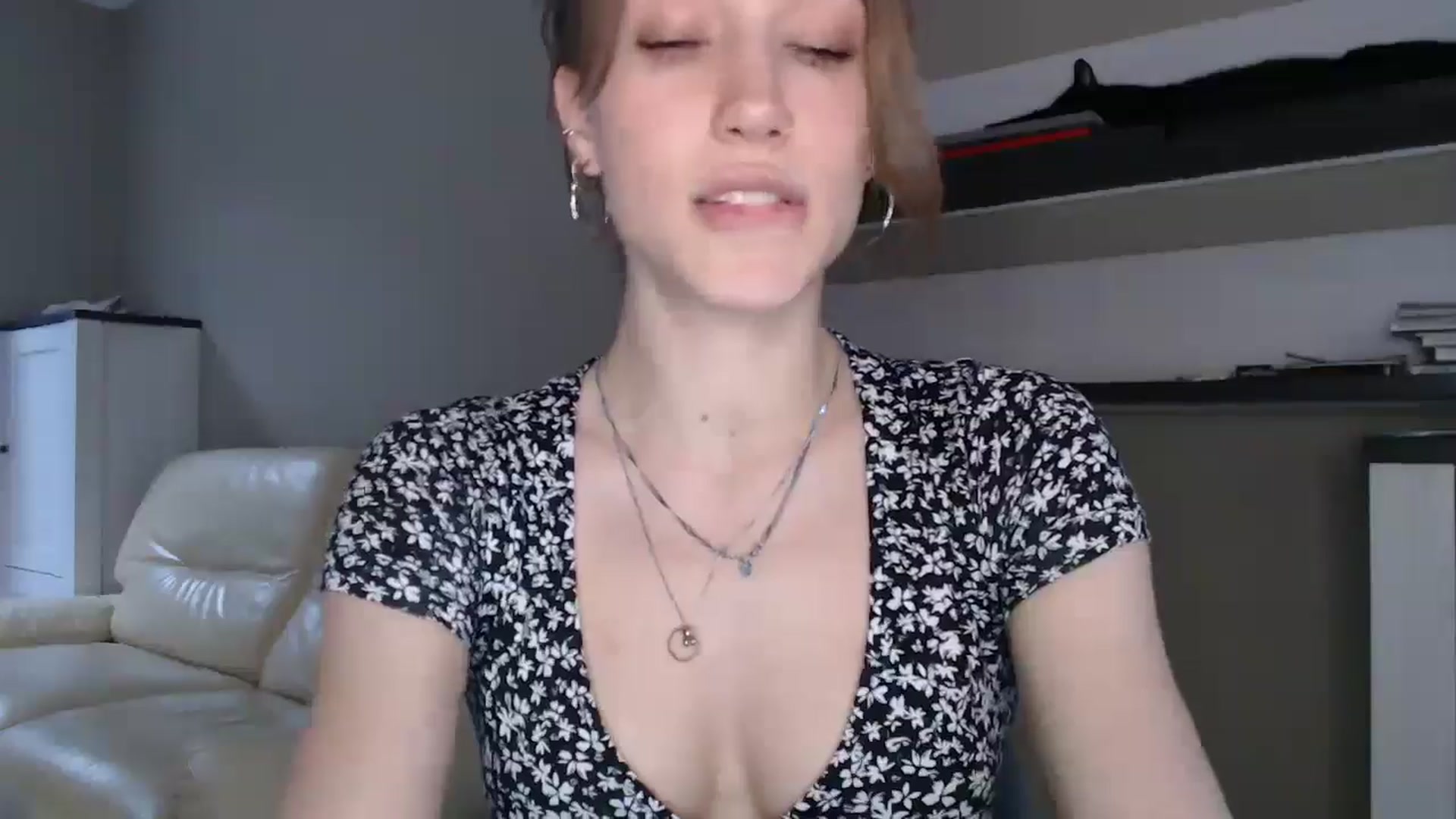 Gallery image thumbnail from GalaxyAnisia's myfreecams stream on, 08/30/2024, 16:29 image 19 of 20