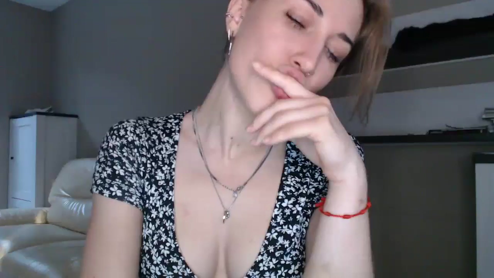 Gallery image thumbnail from GalaxyAnisia's myfreecams stream on, 08/30/2024, 17:02 image 9 of 20
