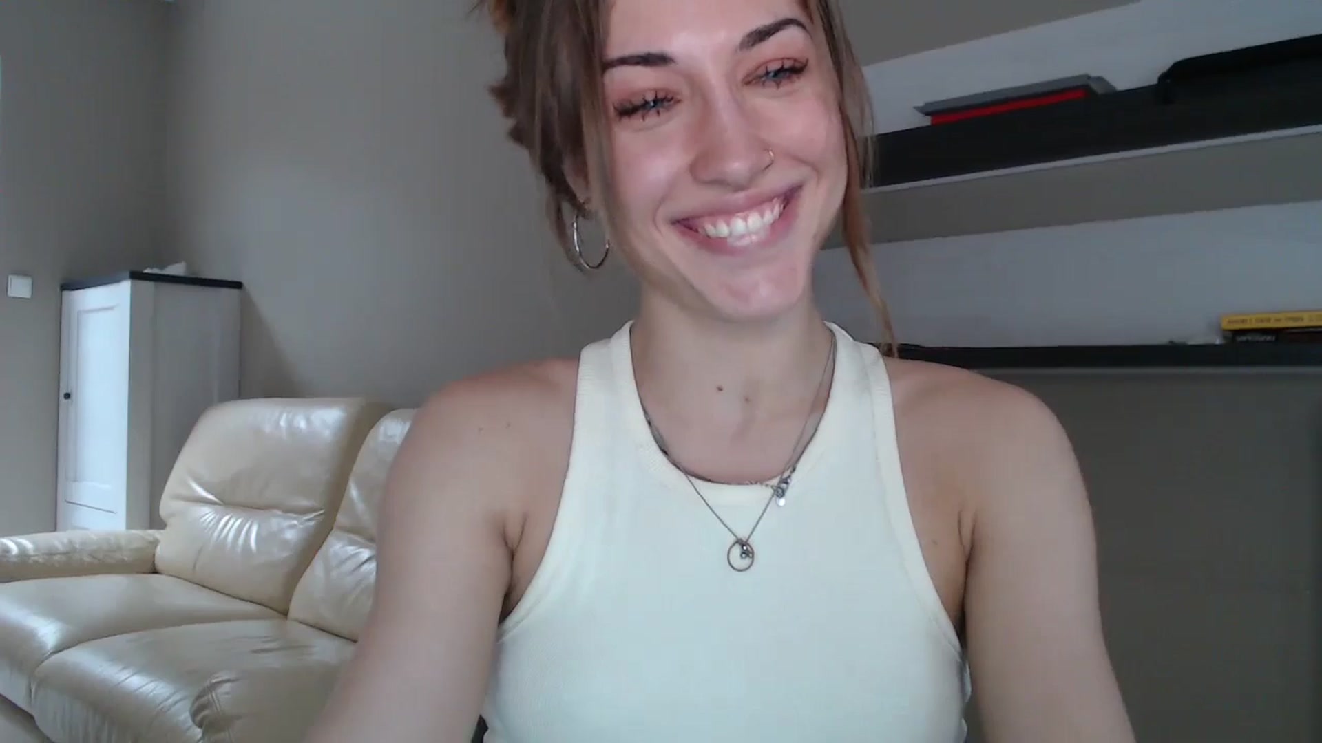 Gallery image thumbnail from GalaxyAnisia's myfreecams stream on, 08/31/2024, 13:44 image 14 of 20