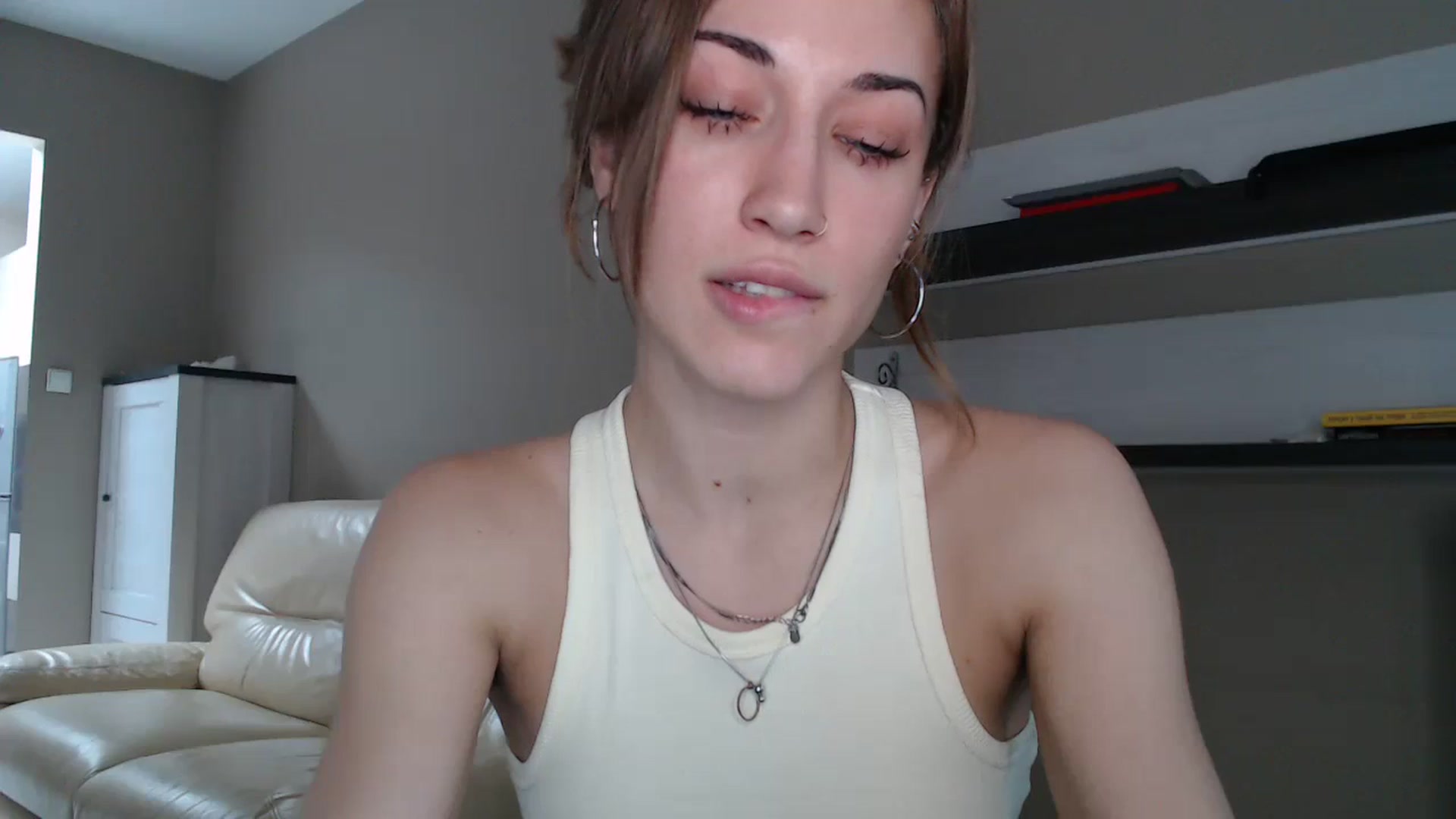 Gallery image thumbnail from GalaxyAnisia's myfreecams stream on, 08/31/2024, 13:44 image 10 of 20