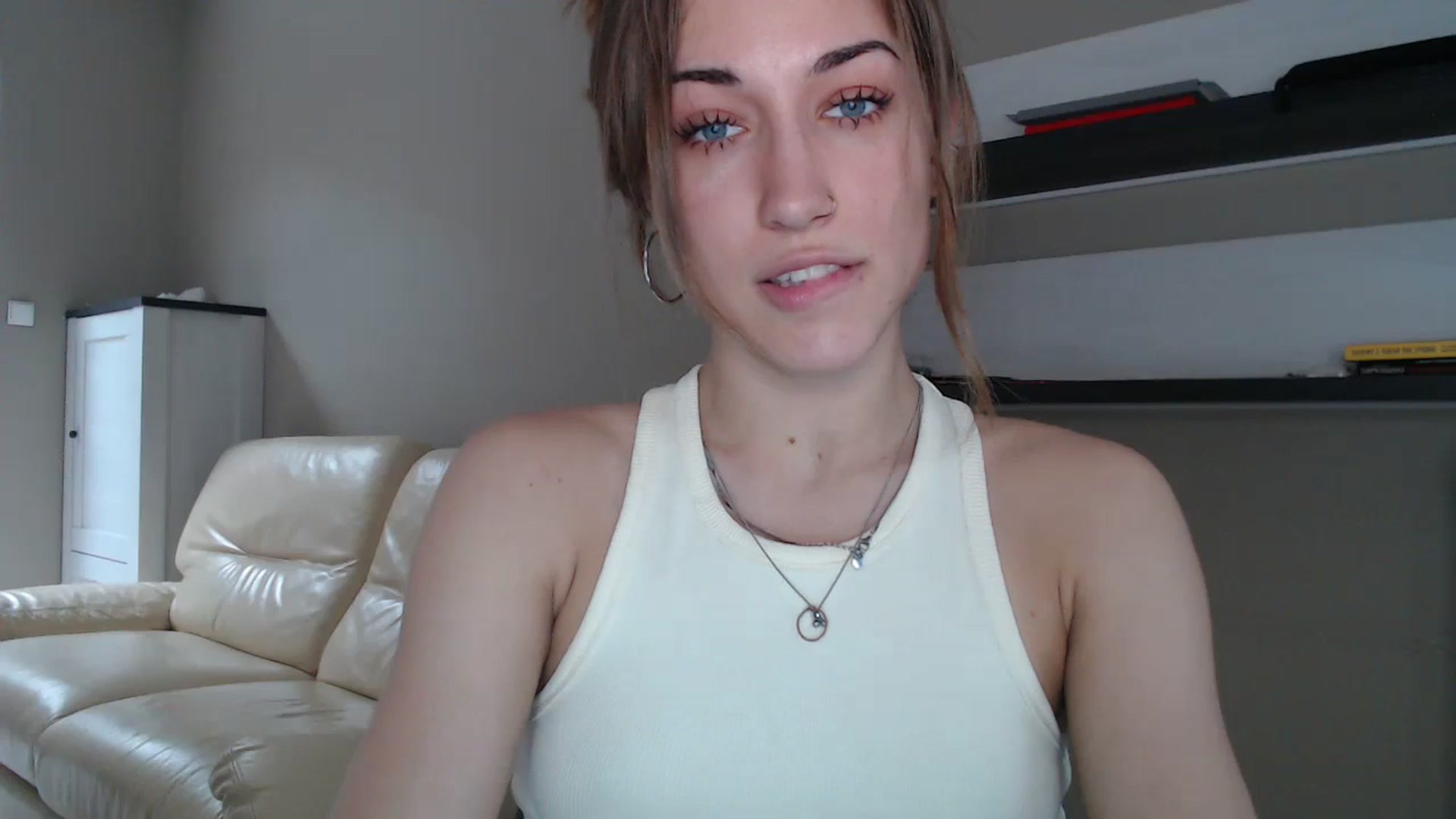 Gallery image thumbnail from GalaxyAnisia's myfreecams stream on, 08/31/2024, 13:44 image 15 of 20