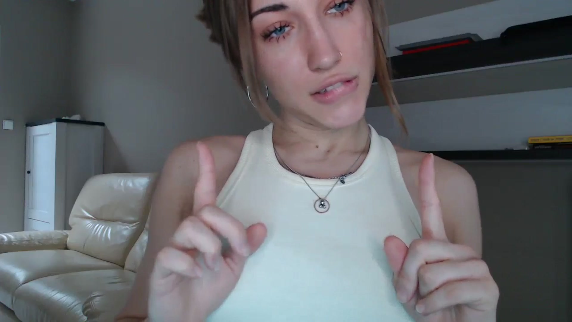 Gallery image thumbnail from GalaxyAnisia's myfreecams stream on, 08/31/2024, 13:44 image 17 of 20
