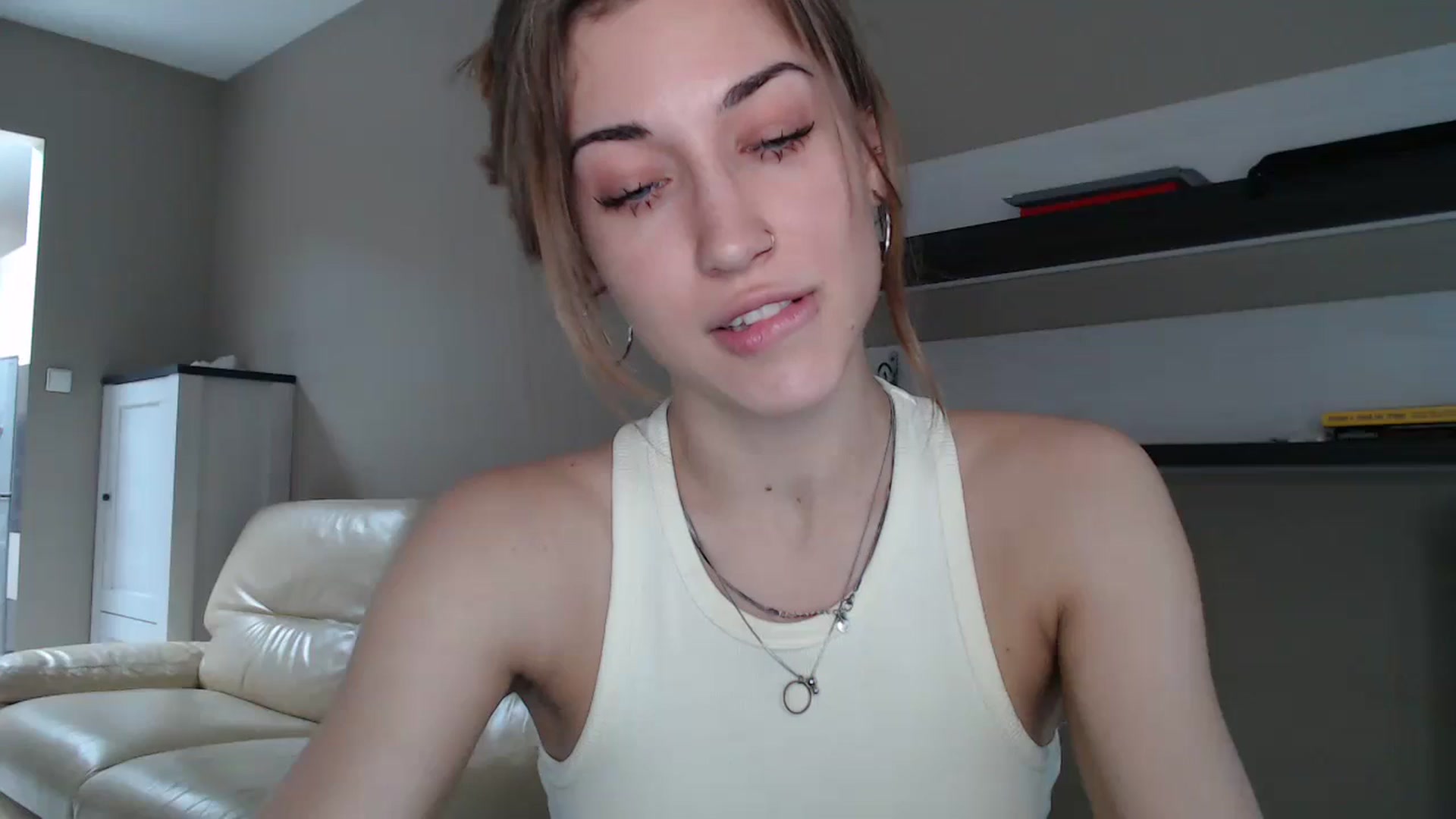 Gallery image thumbnail from GalaxyAnisia's myfreecams stream on, 08/31/2024, 13:44 image 12 of 20