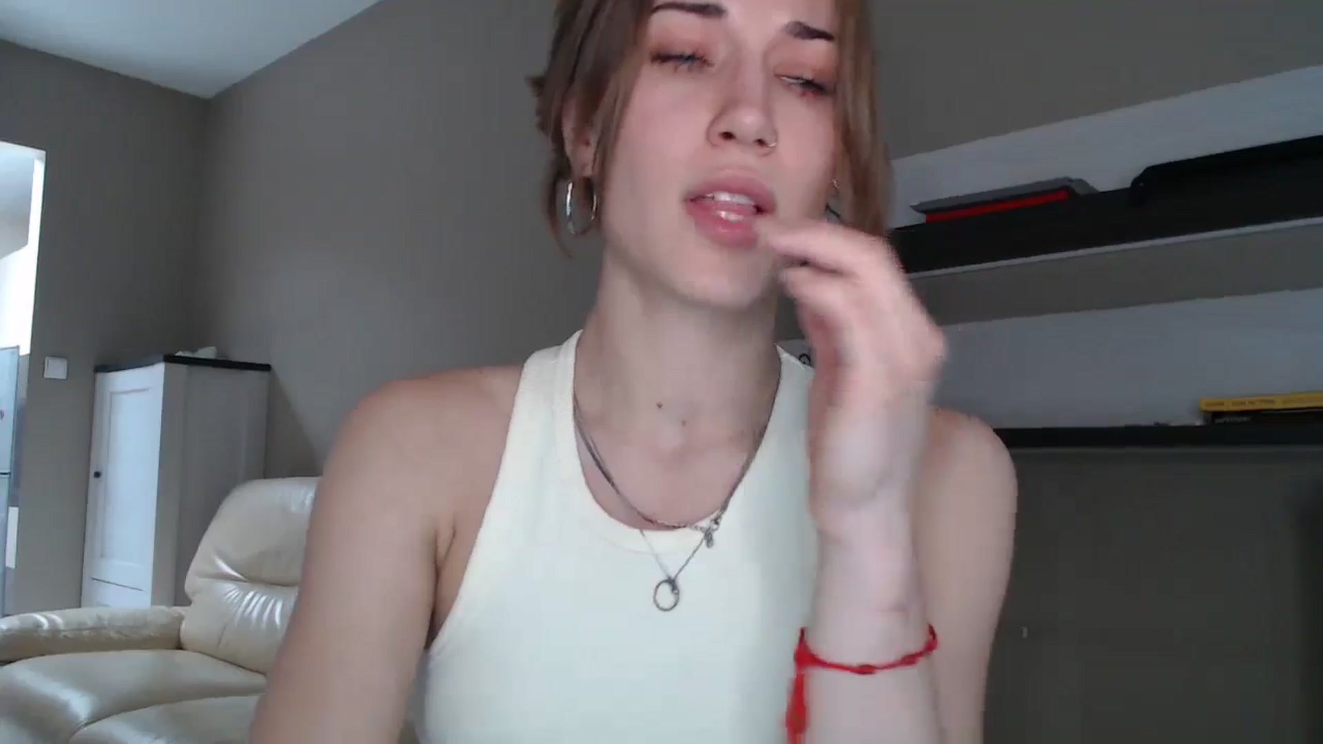 Gallery image thumbnail from GalaxyAnisia's myfreecams stream on, 08/31/2024, 13:44 image 8 of 20
