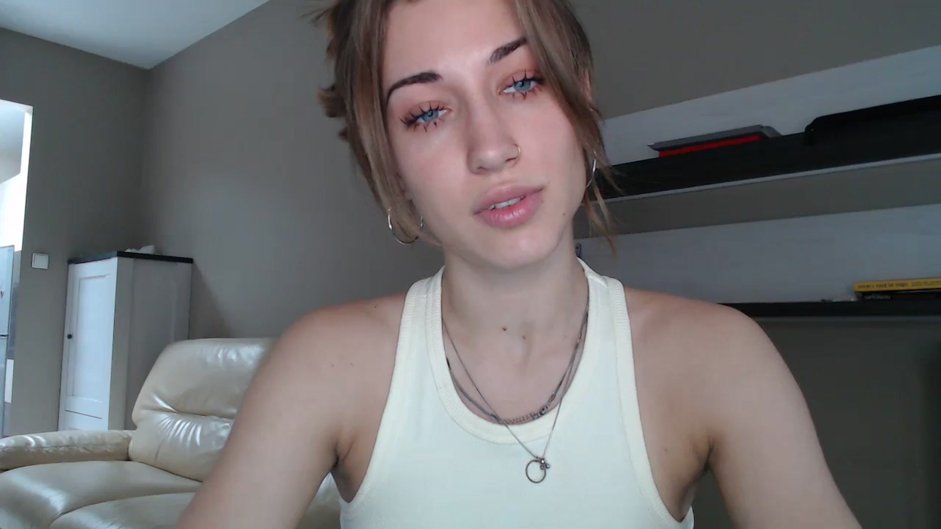 Gallery image thumbnail from GalaxyAnisia's myfreecams stream on, 08/31/2024, 13:44 image 2 of 20