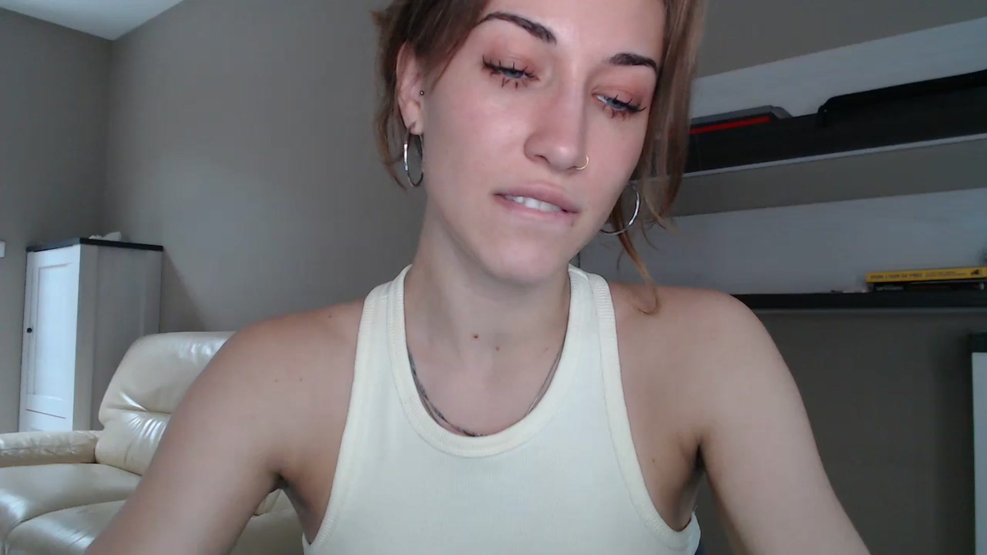 Gallery image thumbnail from GalaxyAnisia's myfreecams stream on, 08/31/2024, 14:18 image 9 of 20