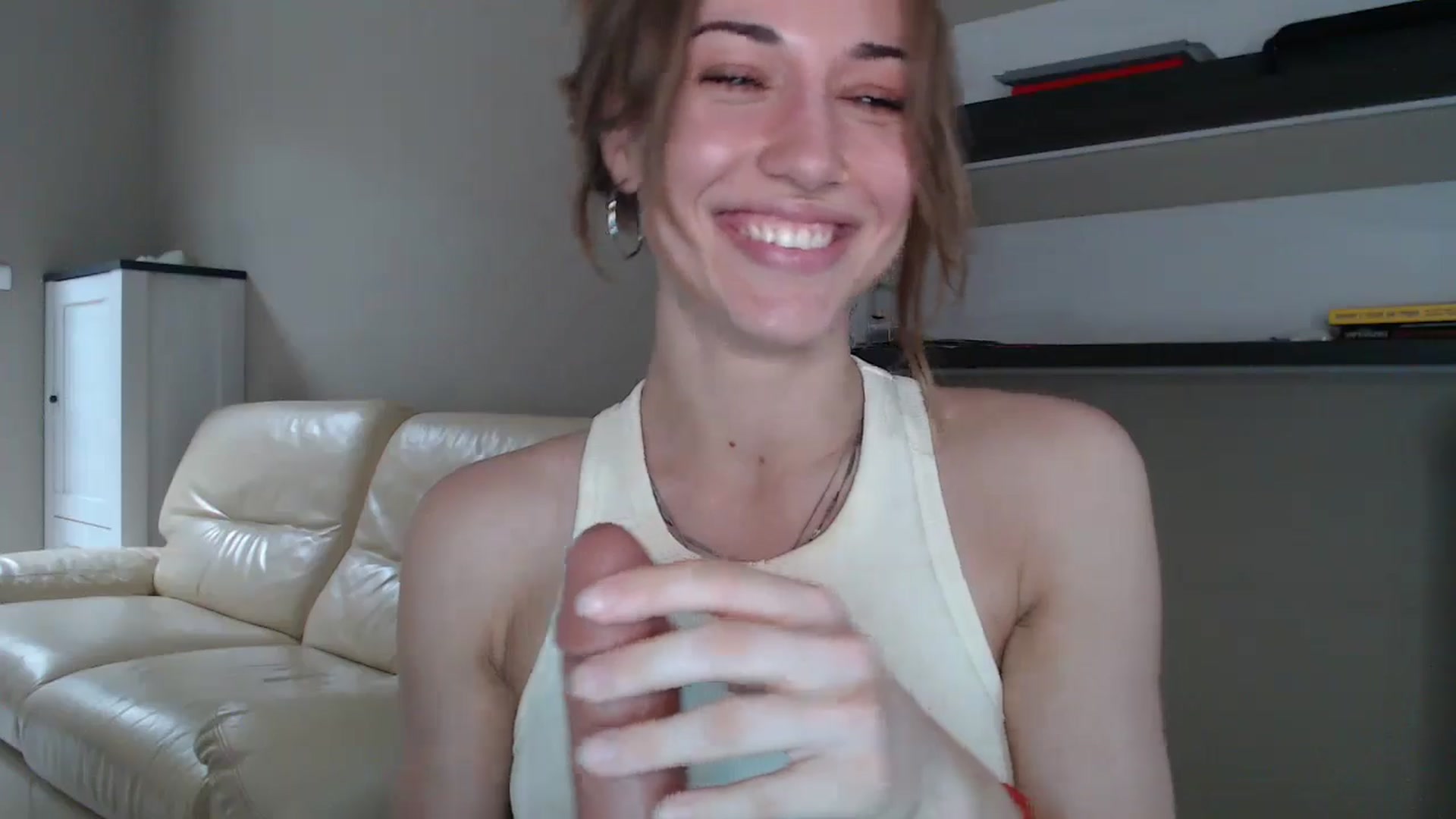 Gallery image thumbnail from GalaxyAnisia's myfreecams stream on, 08/31/2024, 14:18 image 16 of 20