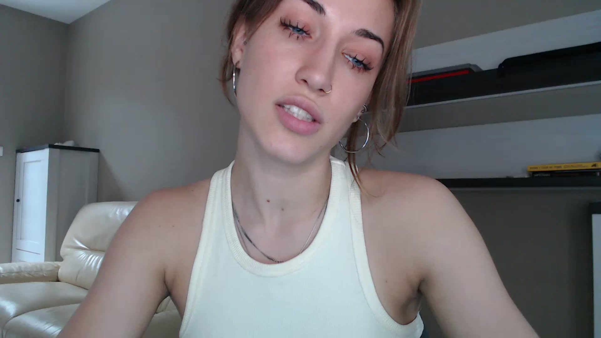 Gallery image thumbnail from GalaxyAnisia's myfreecams stream on, 08/31/2024, 14:18 image 10 of 20