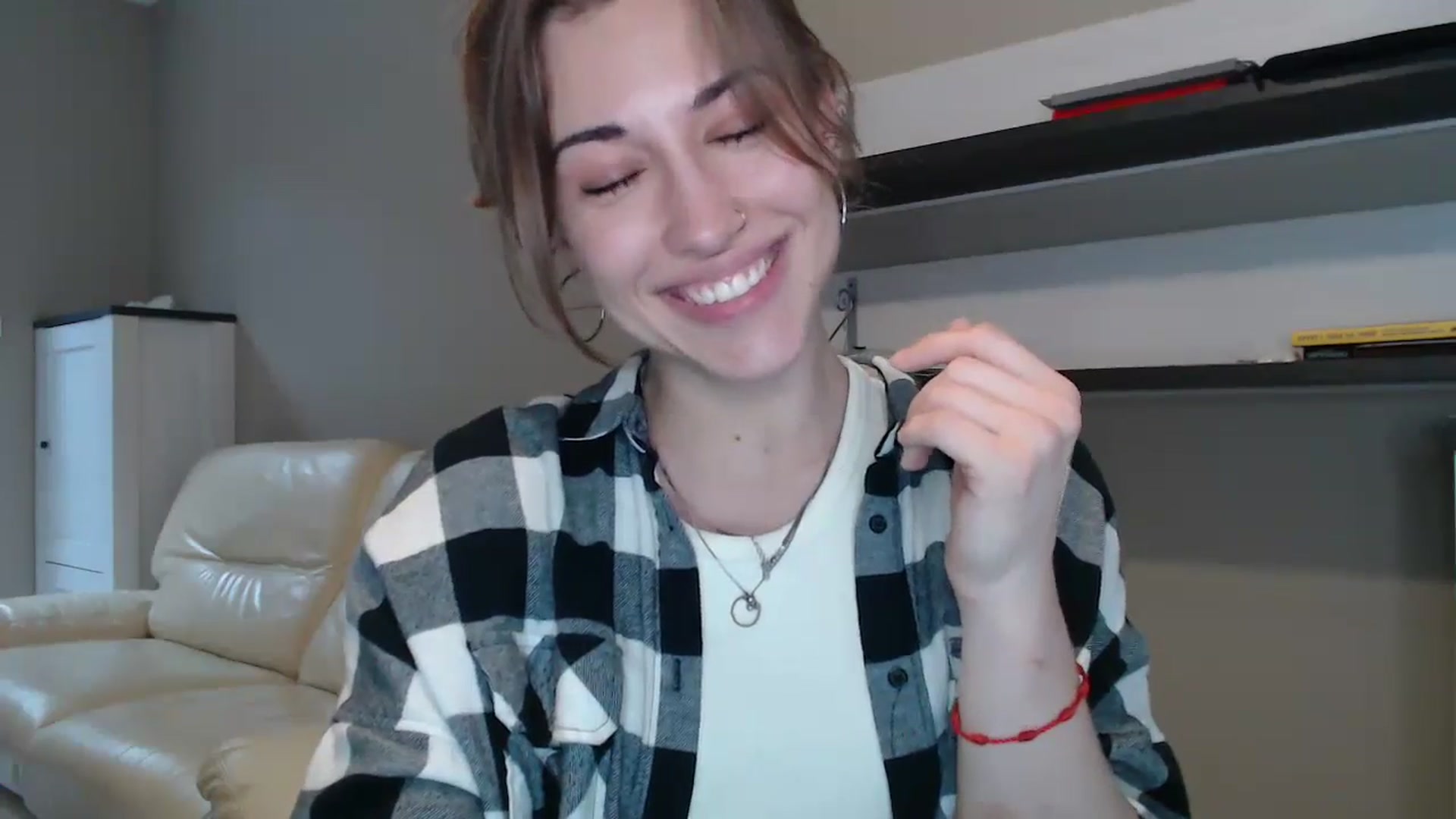 Gallery image thumbnail from GalaxyAnisia's myfreecams stream on, 08/31/2024, 16:19 image 10 of 20