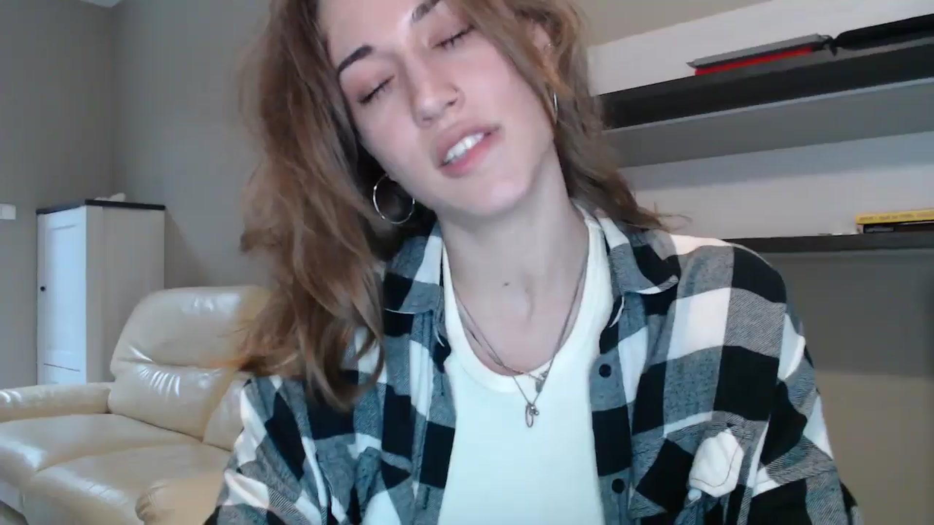Gallery image thumbnail from GalaxyAnisia's myfreecams stream on, 08/31/2024, 16:19 image 20 of 20
