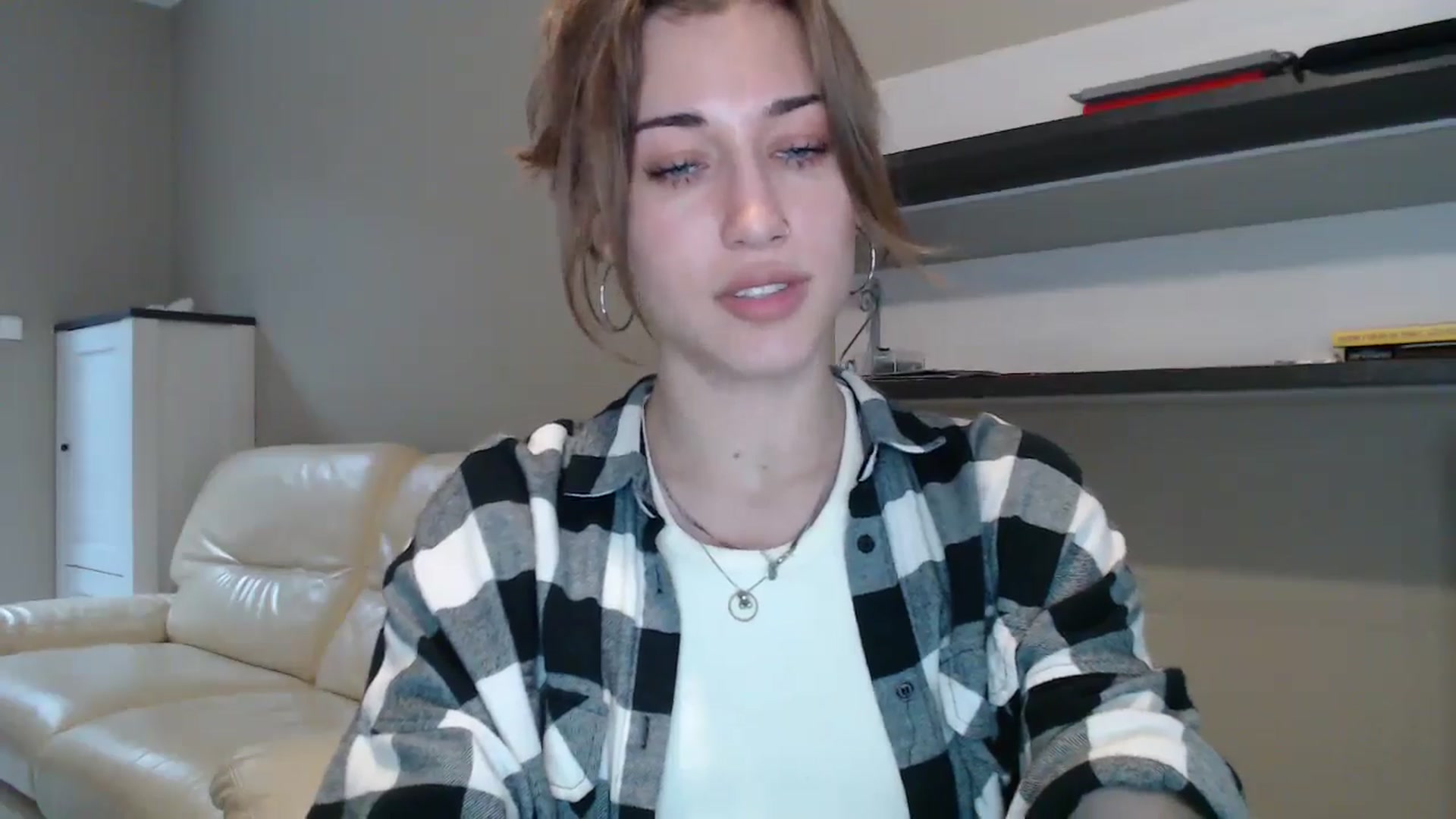 Gallery image thumbnail from GalaxyAnisia's myfreecams stream on, 08/31/2024, 16:19 image 18 of 20