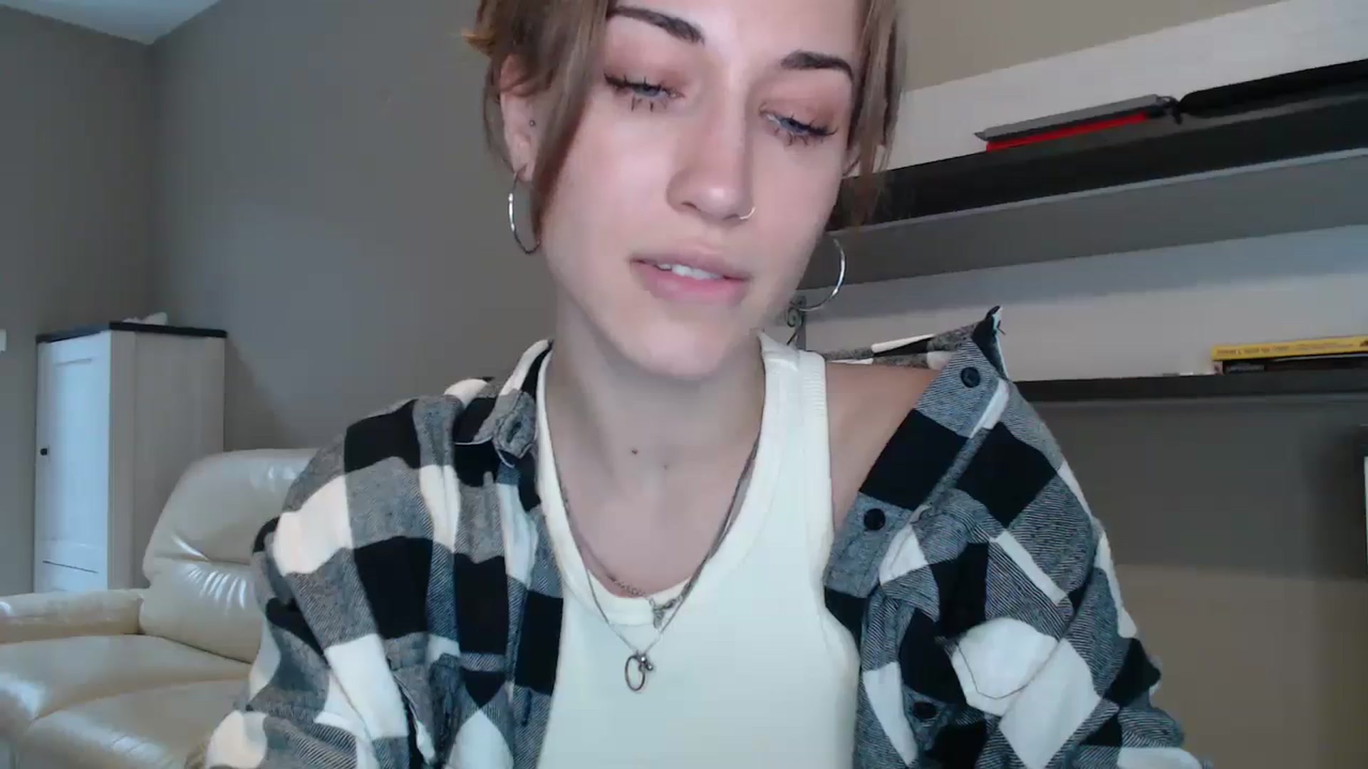 Gallery image thumbnail from GalaxyAnisia's myfreecams stream on, 08/31/2024, 16:19 image 2 of 20