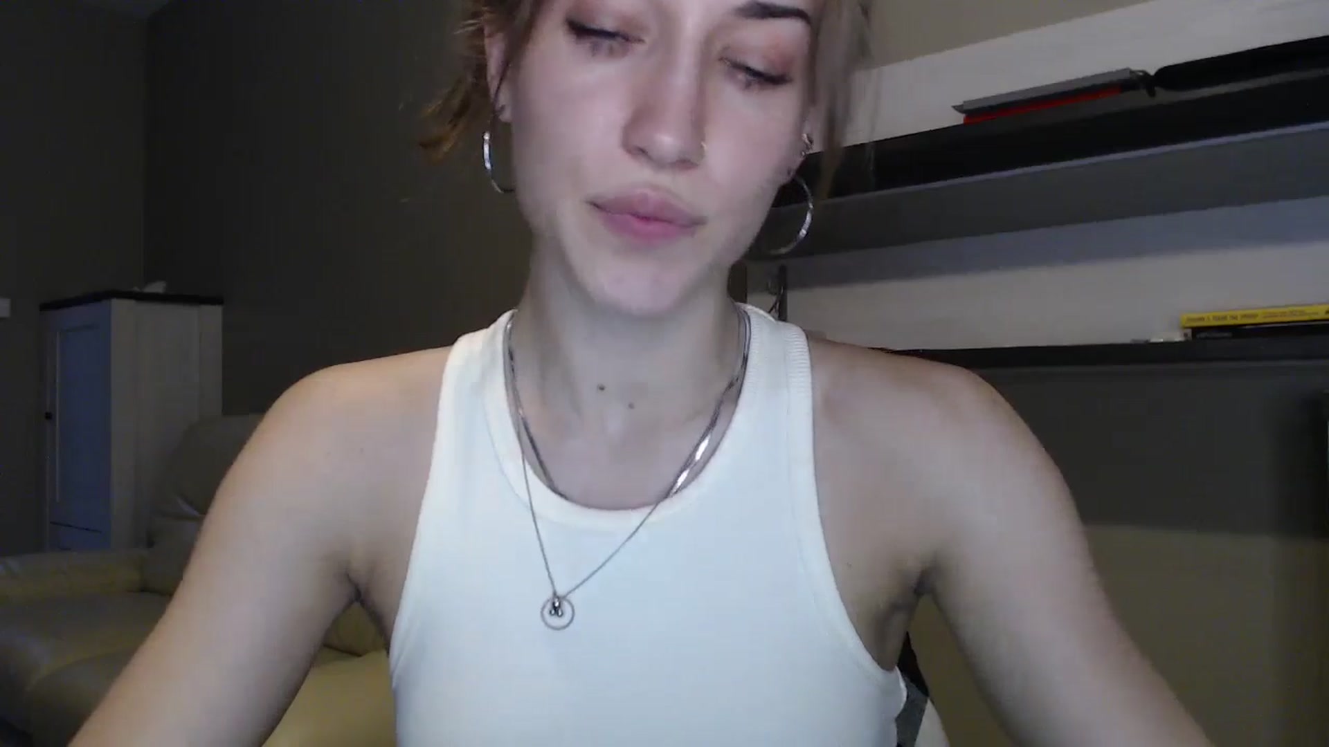 Gallery image thumbnail from GalaxyAnisia's myfreecams stream on, 08/31/2024, 17:44 image 3 of 20
