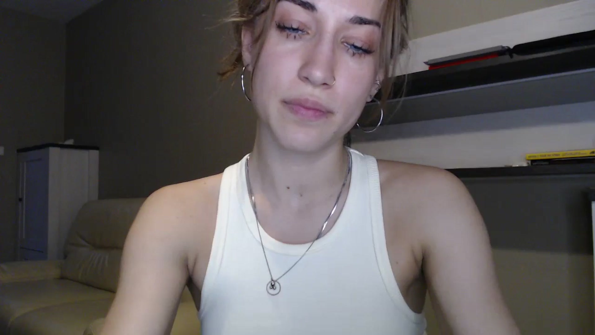 Gallery image thumbnail from GalaxyAnisia's myfreecams stream on, 08/31/2024, 17:44 image 18 of 20