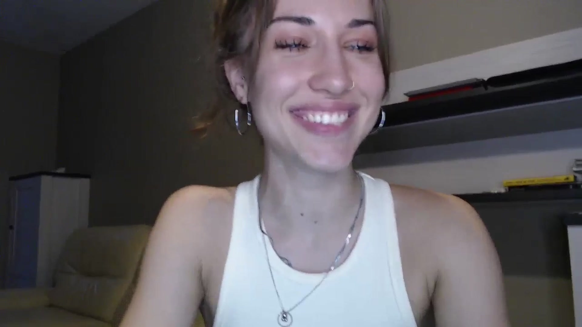 Gallery image thumbnail from GalaxyAnisia's myfreecams stream on, 08/31/2024, 17:44 image 13 of 20