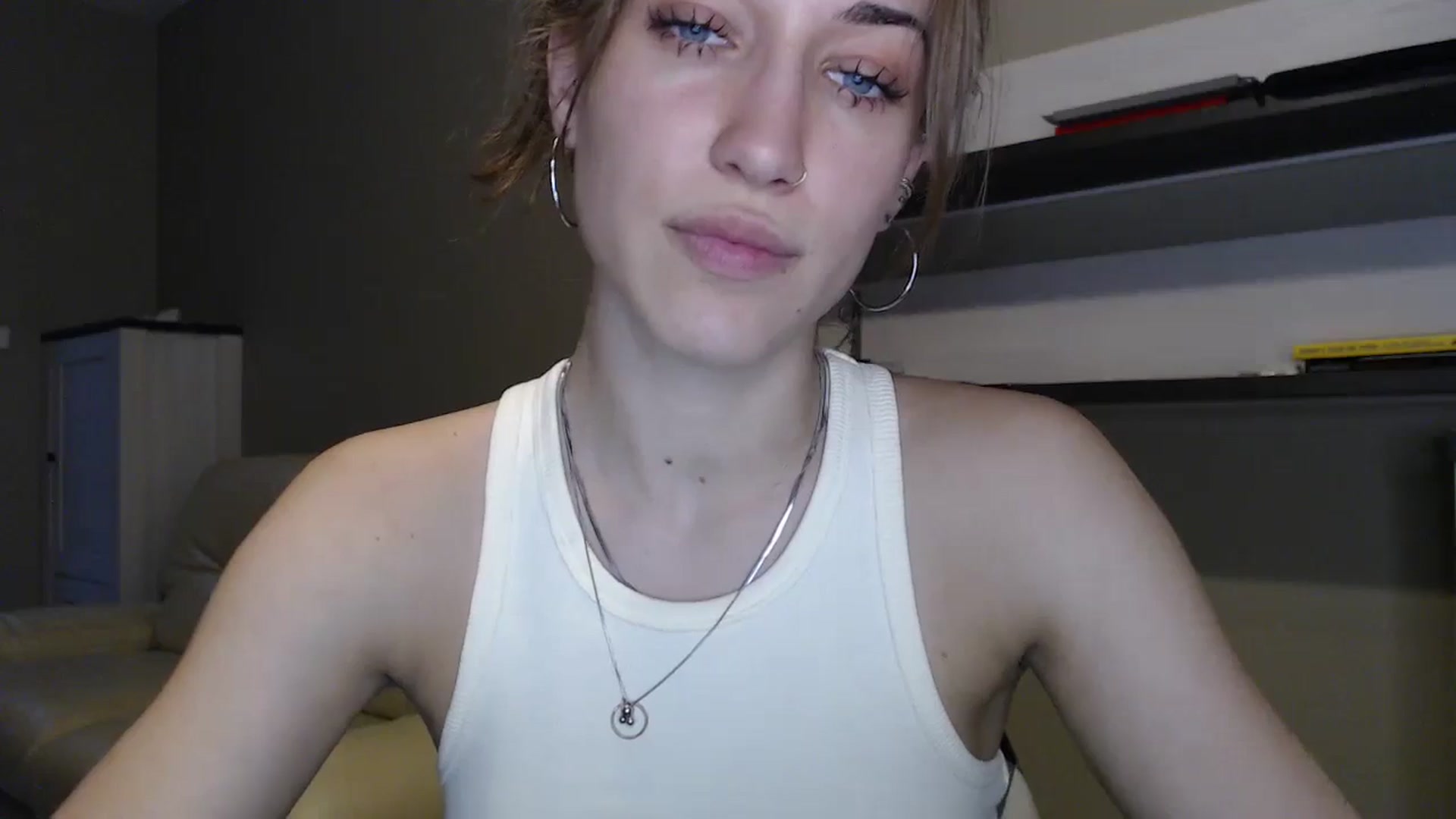 Gallery image thumbnail from GalaxyAnisia's myfreecams stream on, 08/31/2024, 17:44 image 7 of 20