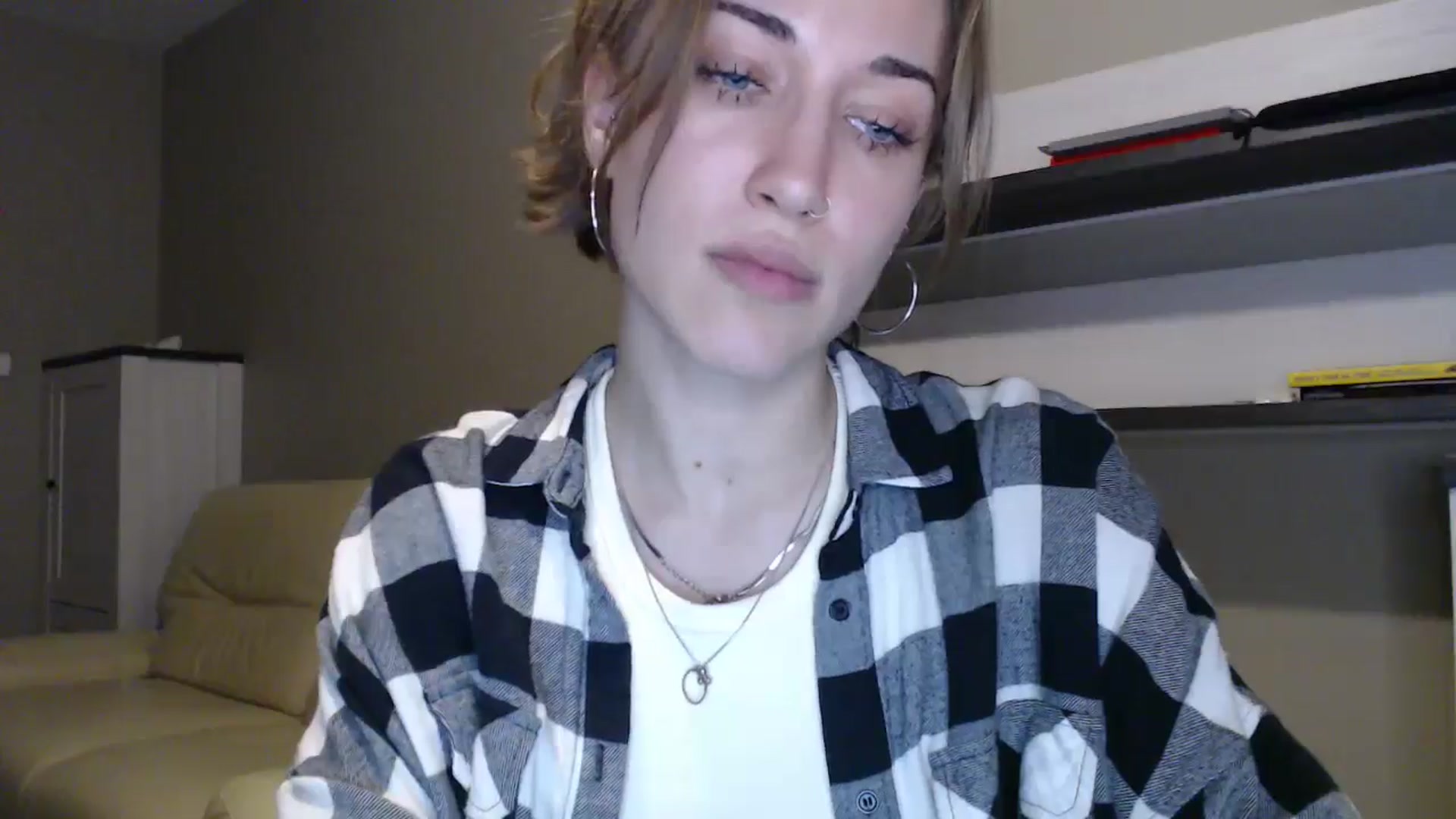 Gallery image thumbnail from GalaxyAnisia's myfreecams stream on, 08/31/2024, 19:02 image 17 of 20